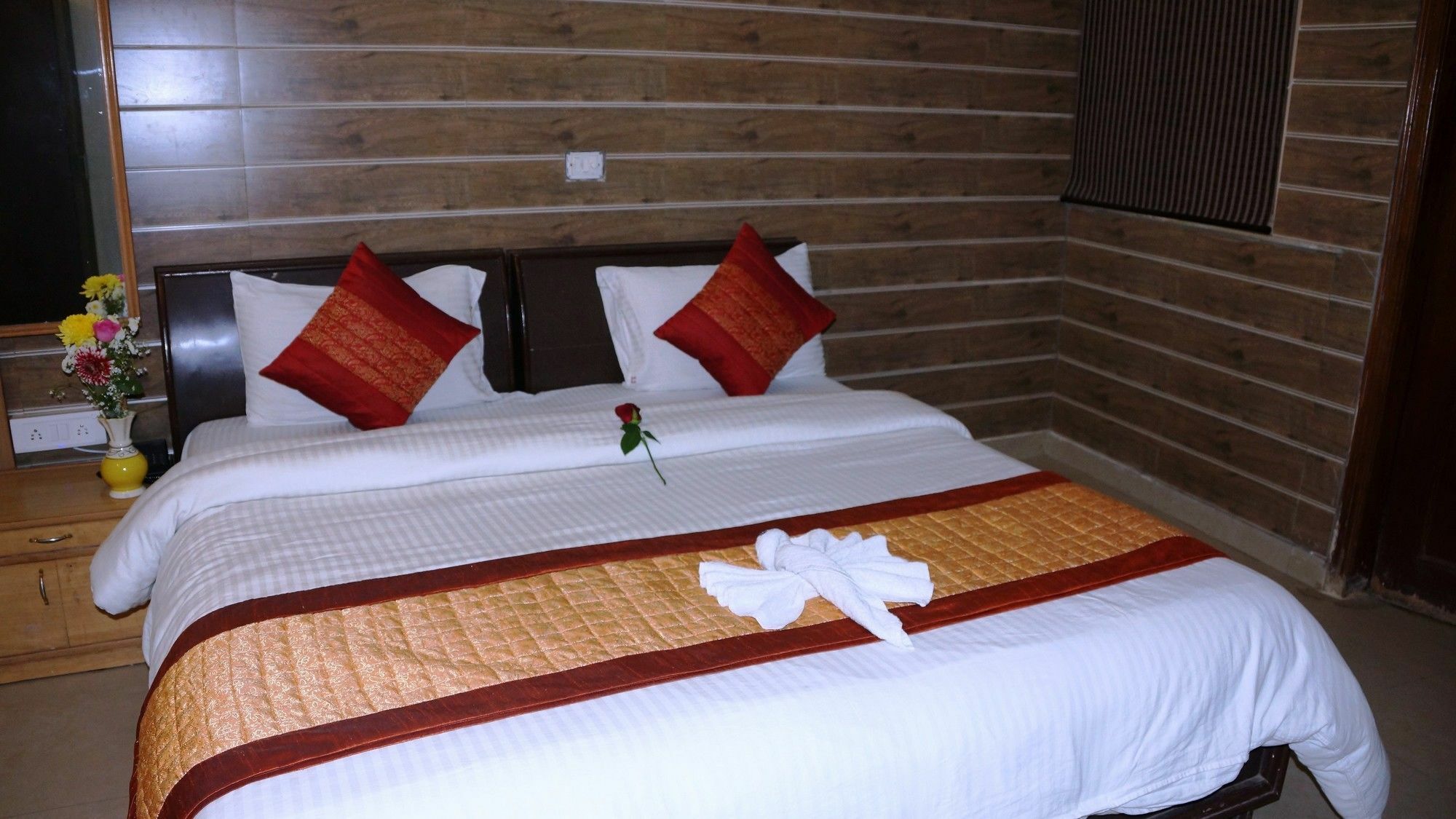 Hotel Maxfort Budget Gurgaon
