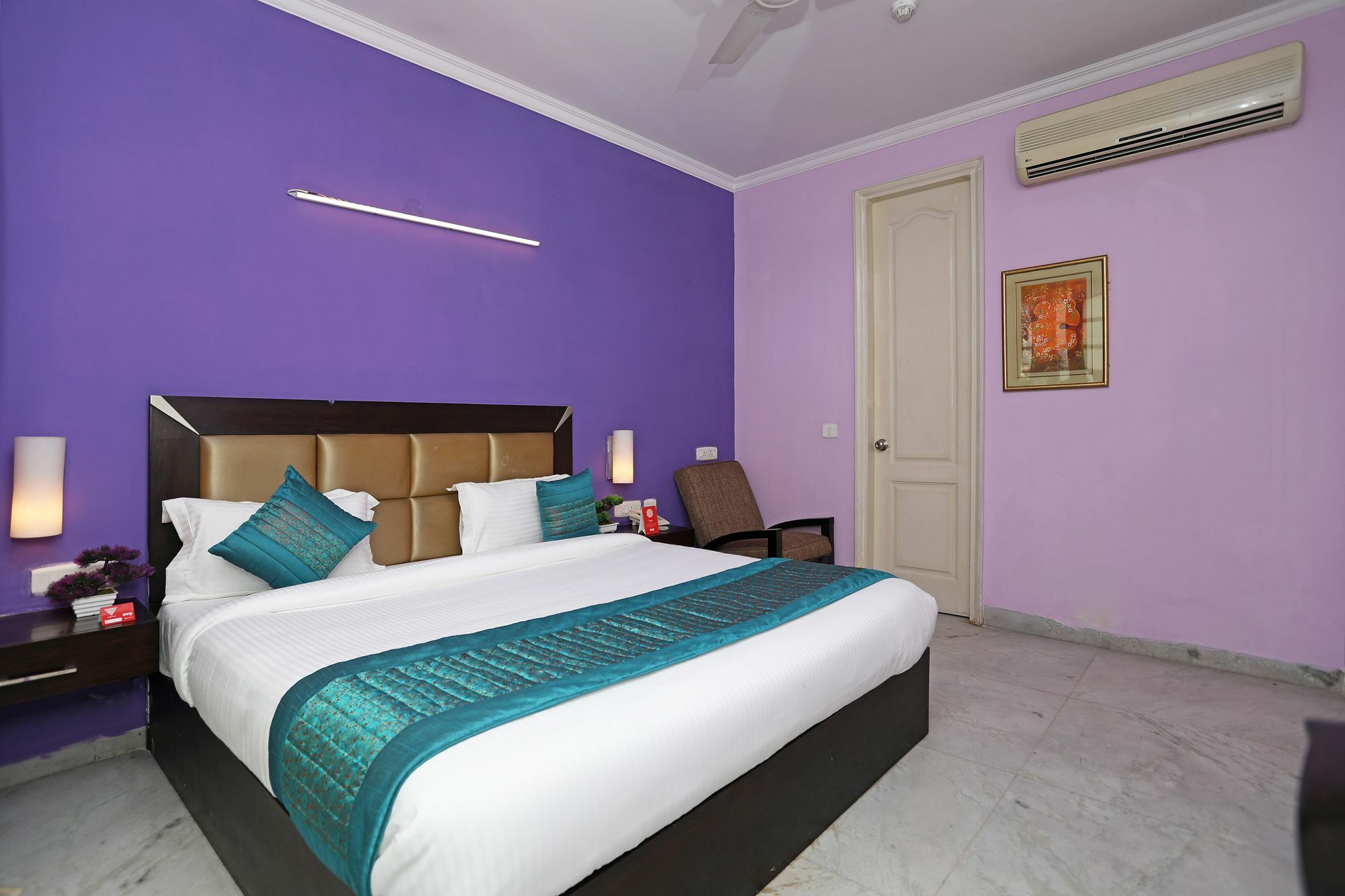 Hotel Oyo 9947 Ashiana 3*