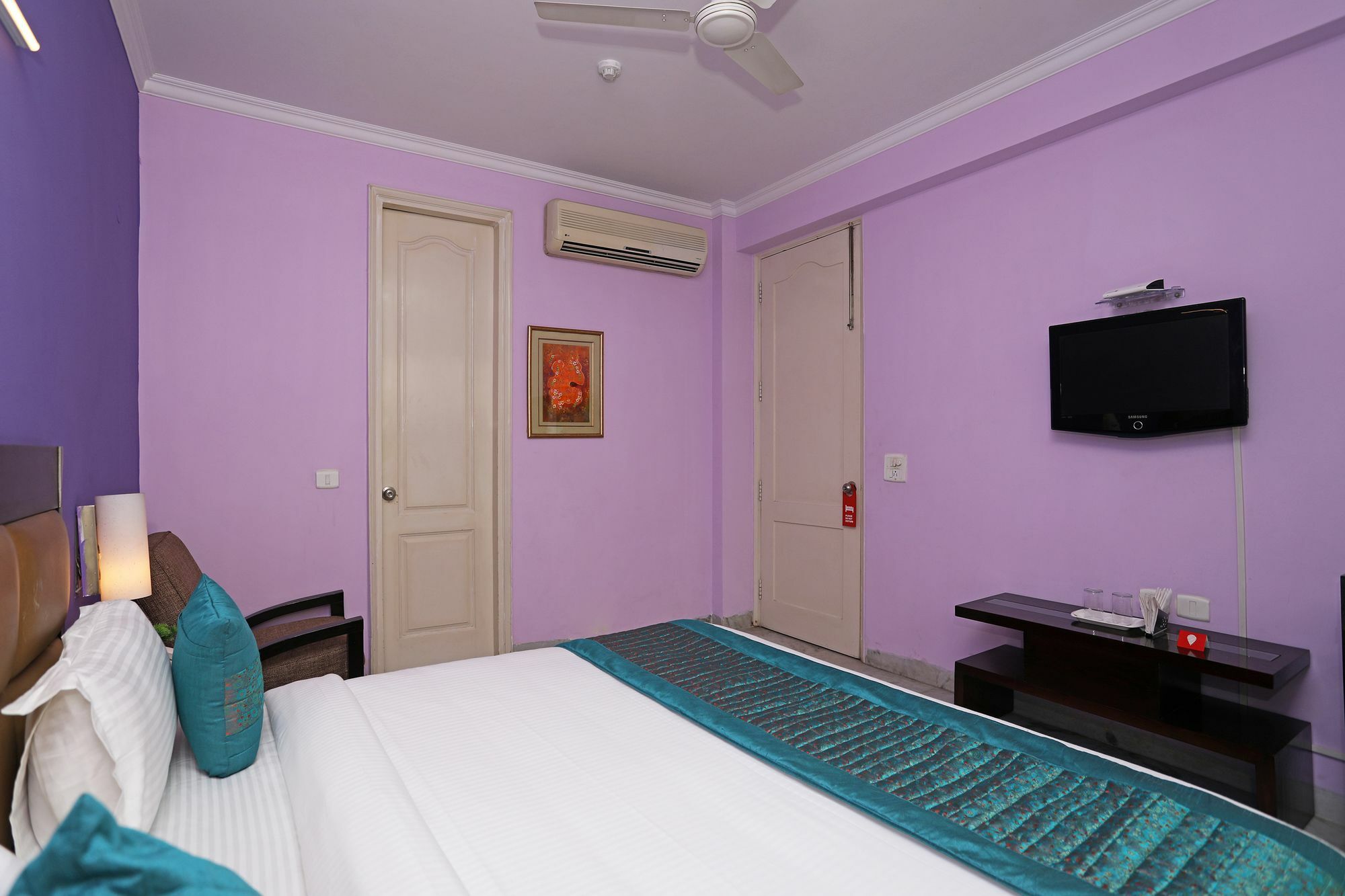Hotel Oyo 9947 Ashiana