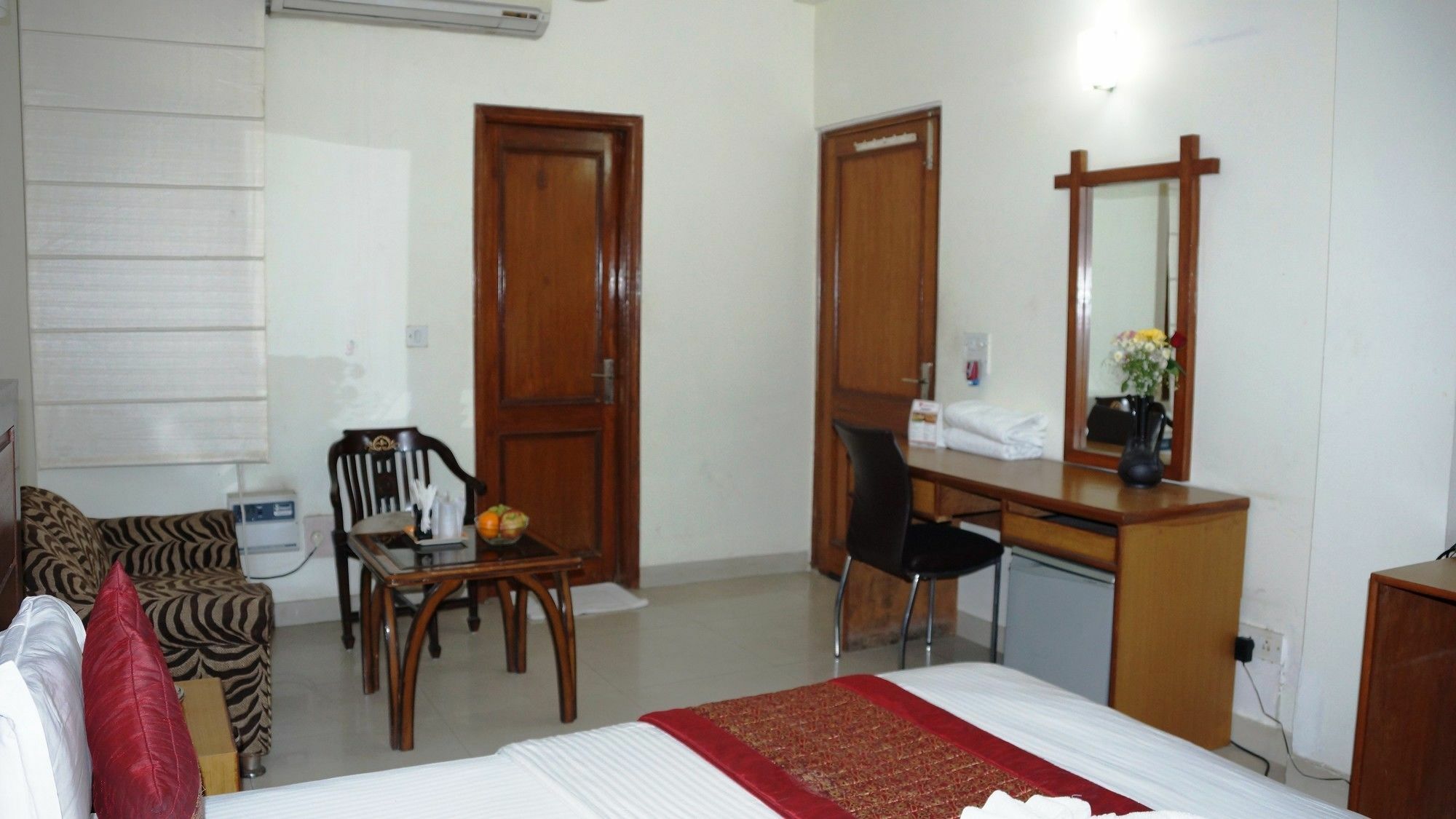 Hotel Maxfort Budget Gurgaon