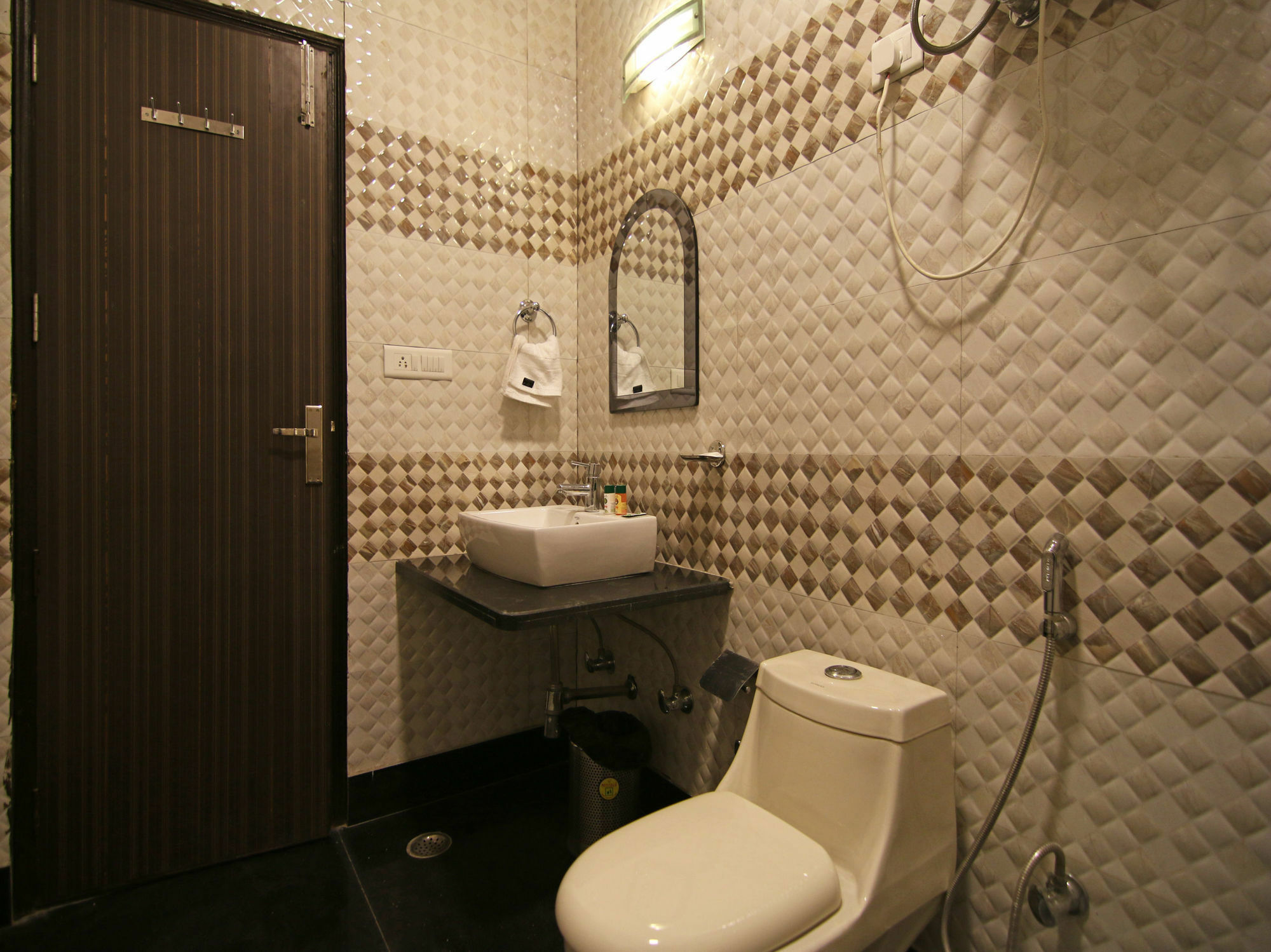 Hotel Oyo Flagship Unitech Cyber Park 3*