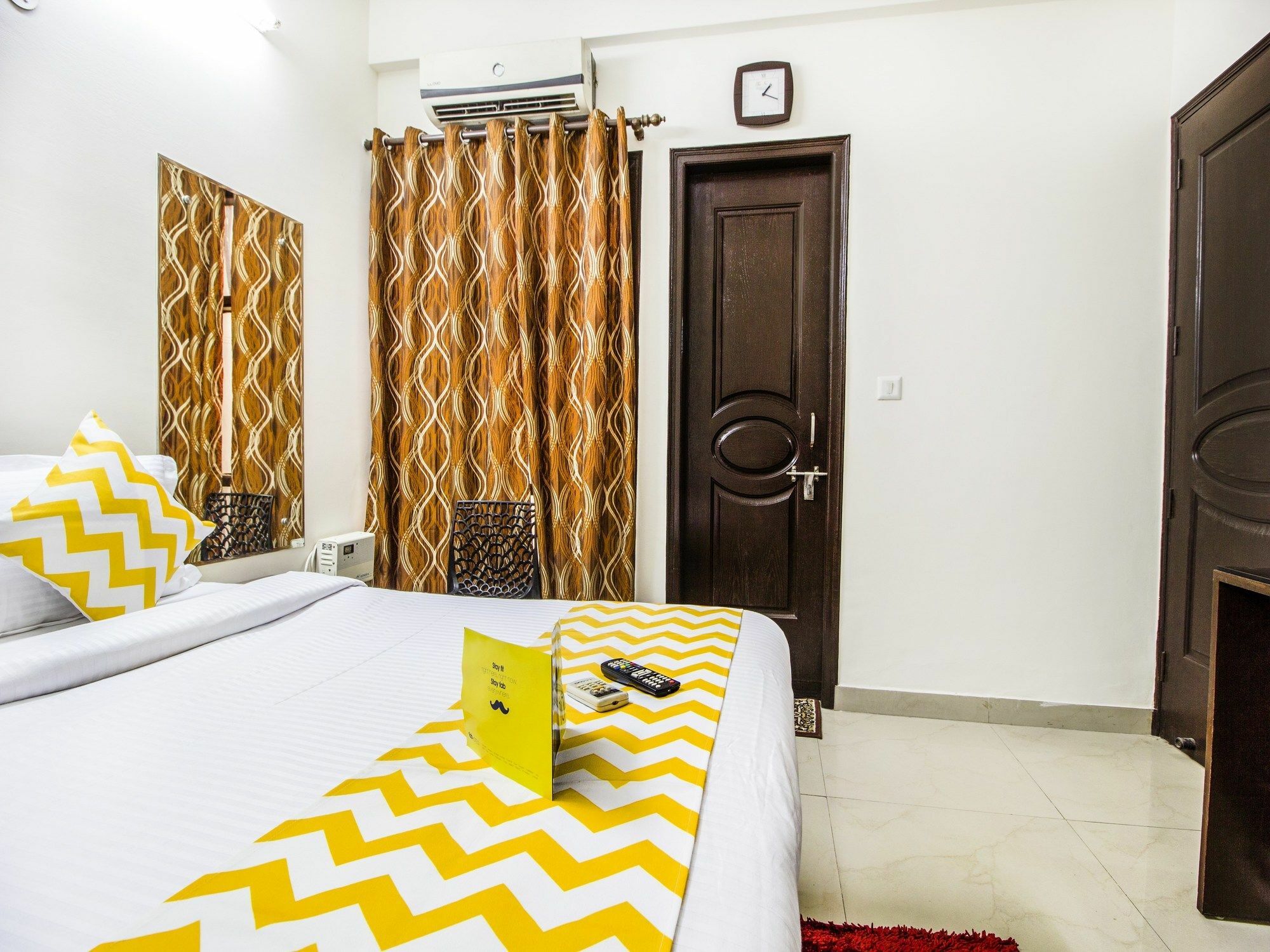 Fabhotel Mintstar Sector 38 3*
