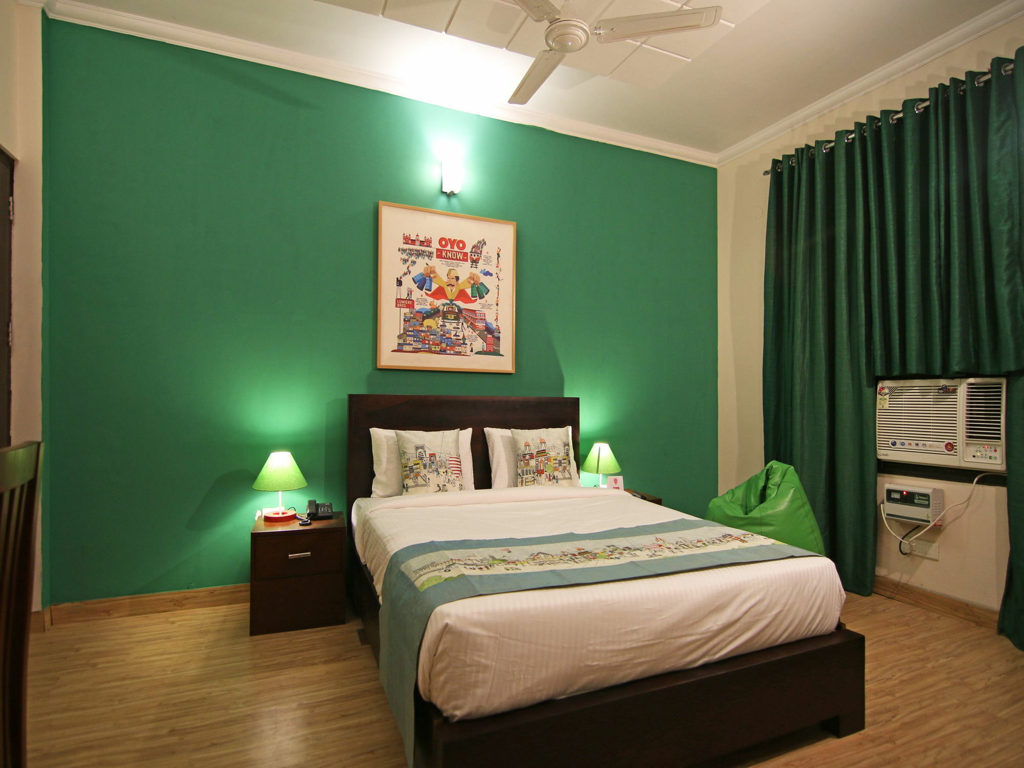 Oyo Flagship Unitech Cyber Park Hotel