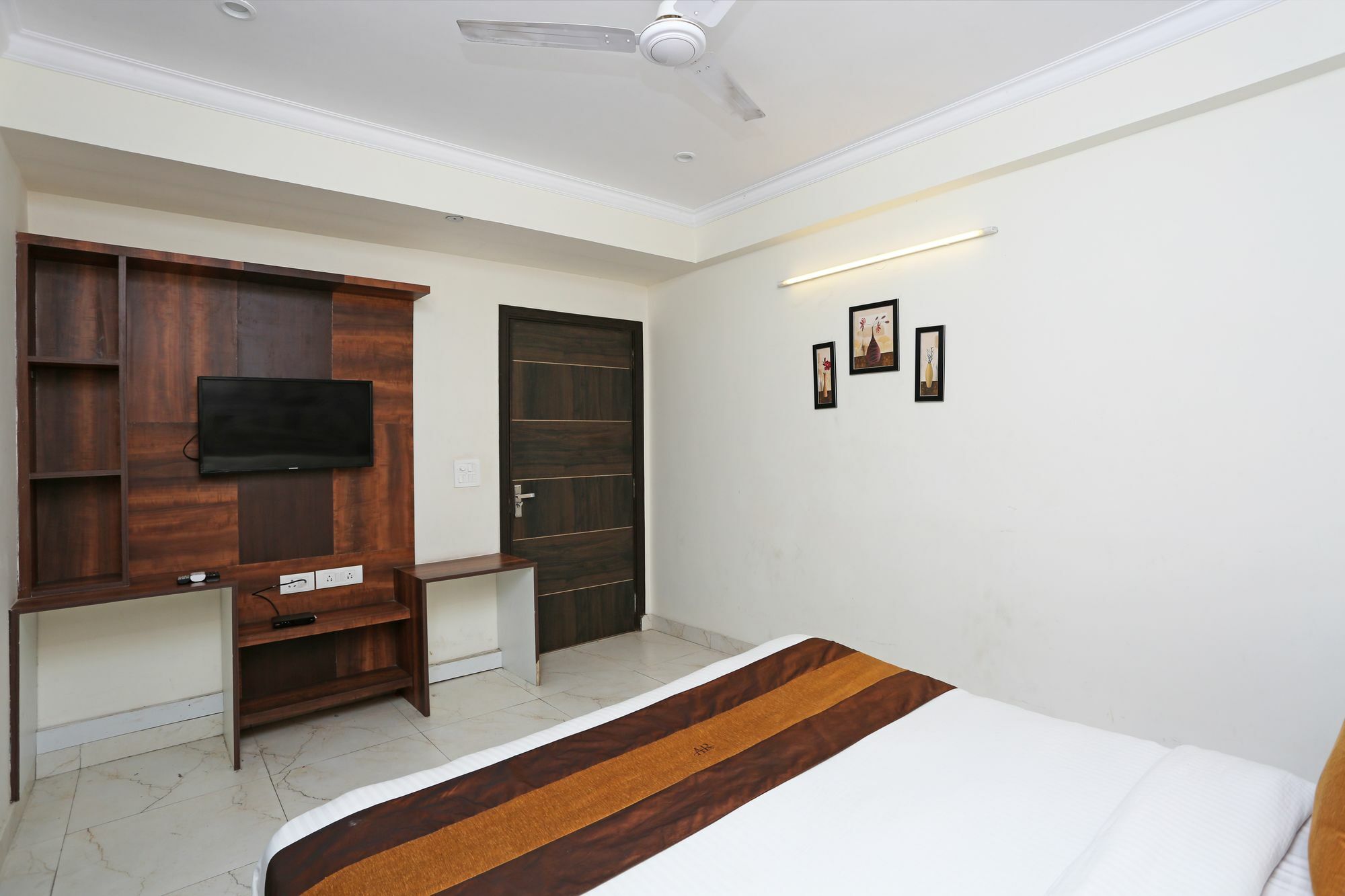 Oyo 6812 Aruma Residency Gurgaon