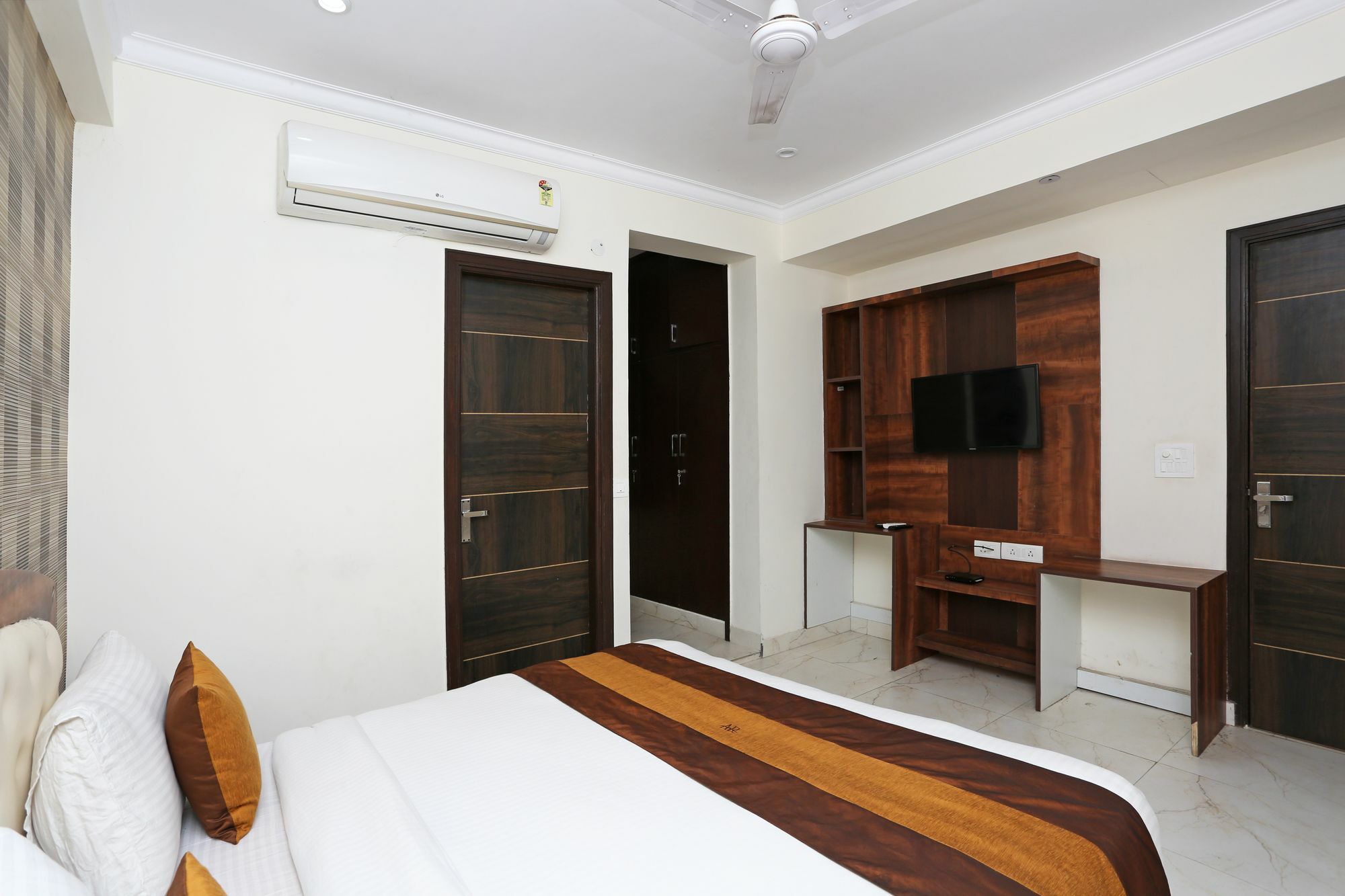 Oyo 6812 Aruma Residency