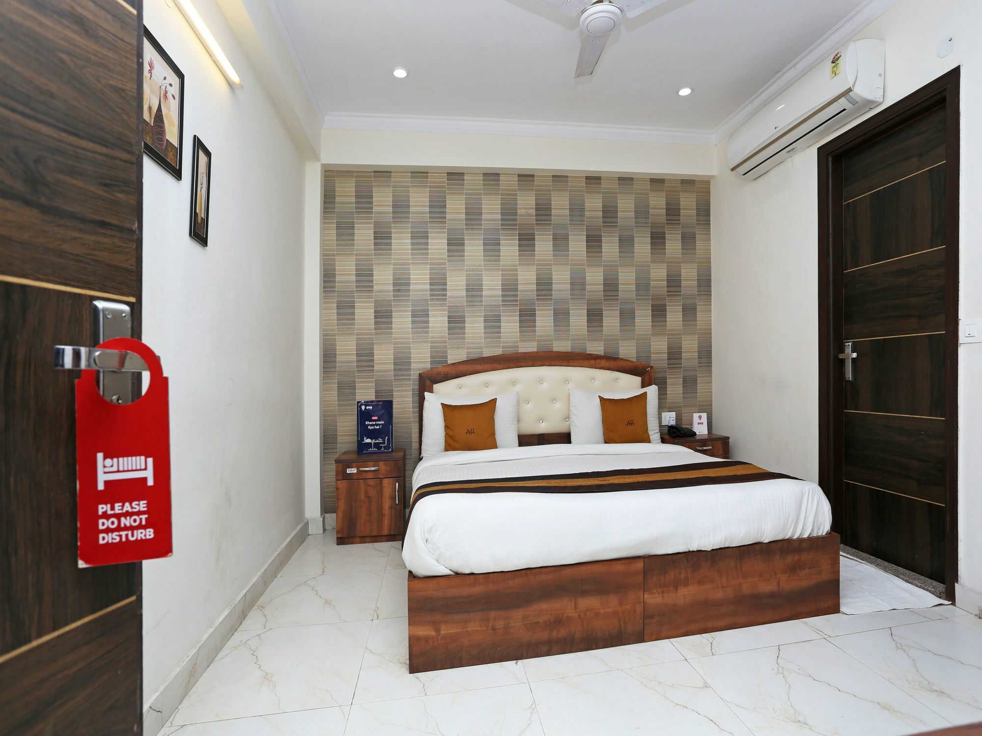Hotel Oyo 6812 Aruma Residency 2*