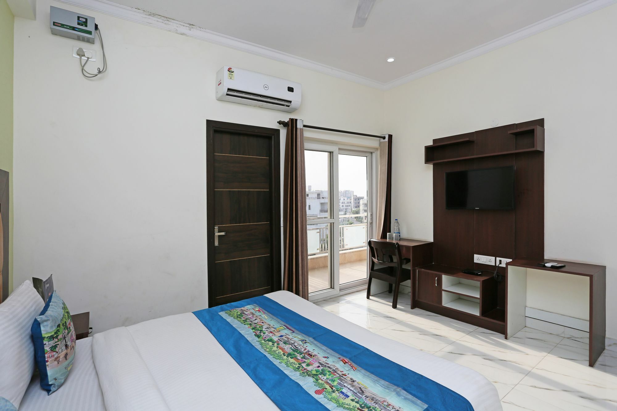 Hotel Oyo 6812 Aruma Residency Gurgaon