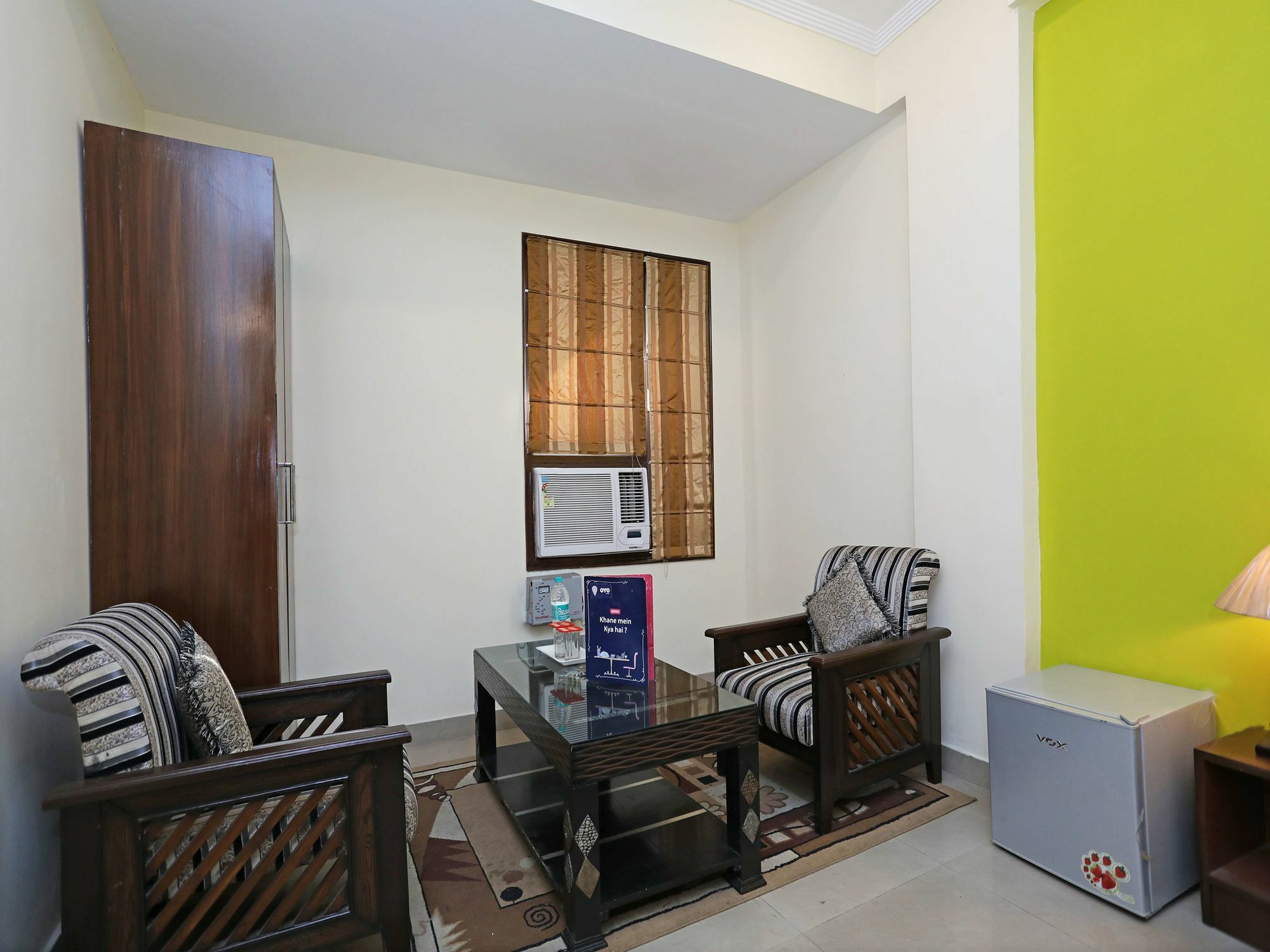 Collection O Royal Suits Hotel