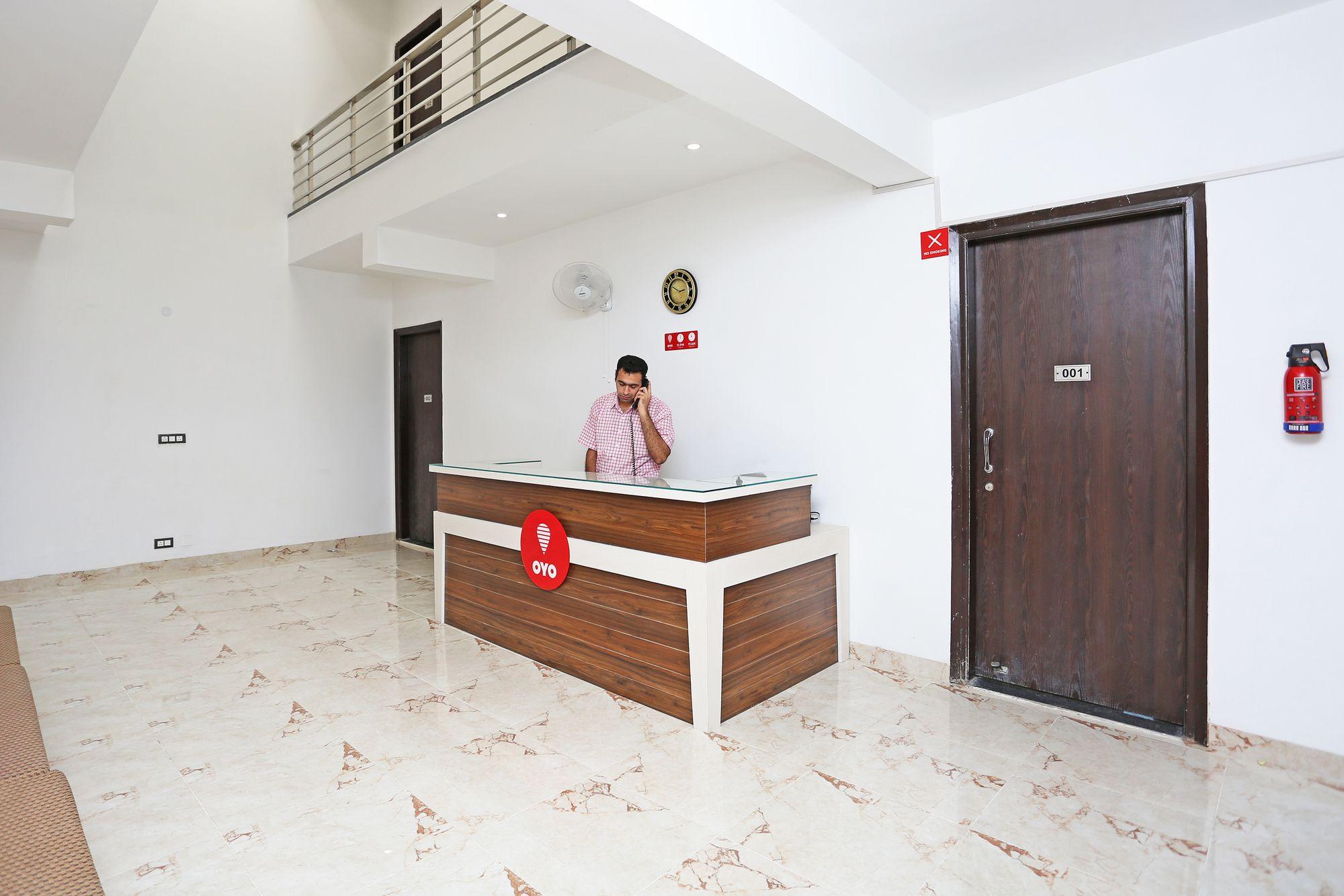Oyo 9934 Nirmal Niwas Hotel 3*