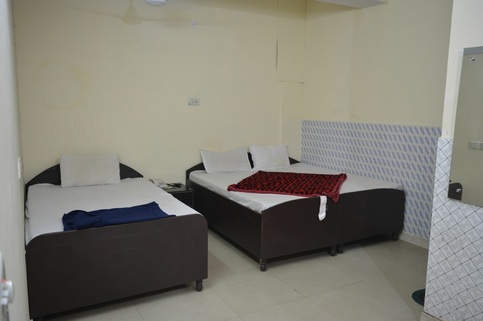 Shubham 3* Gurgaon
