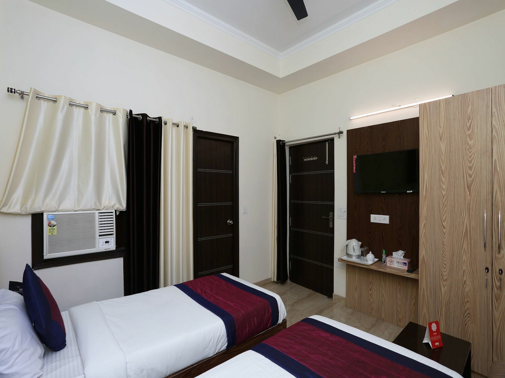 Oyo 14098 R R Homes Gurgaon
