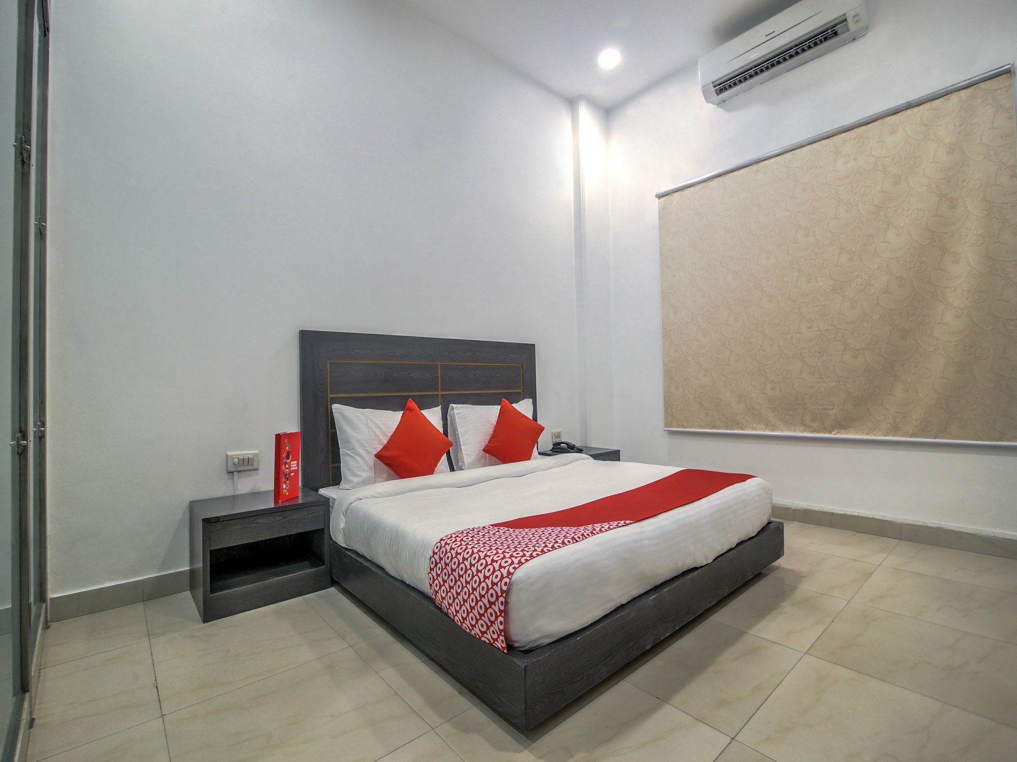 Hotel Oyo 14443 Flagship Chaupal 2*