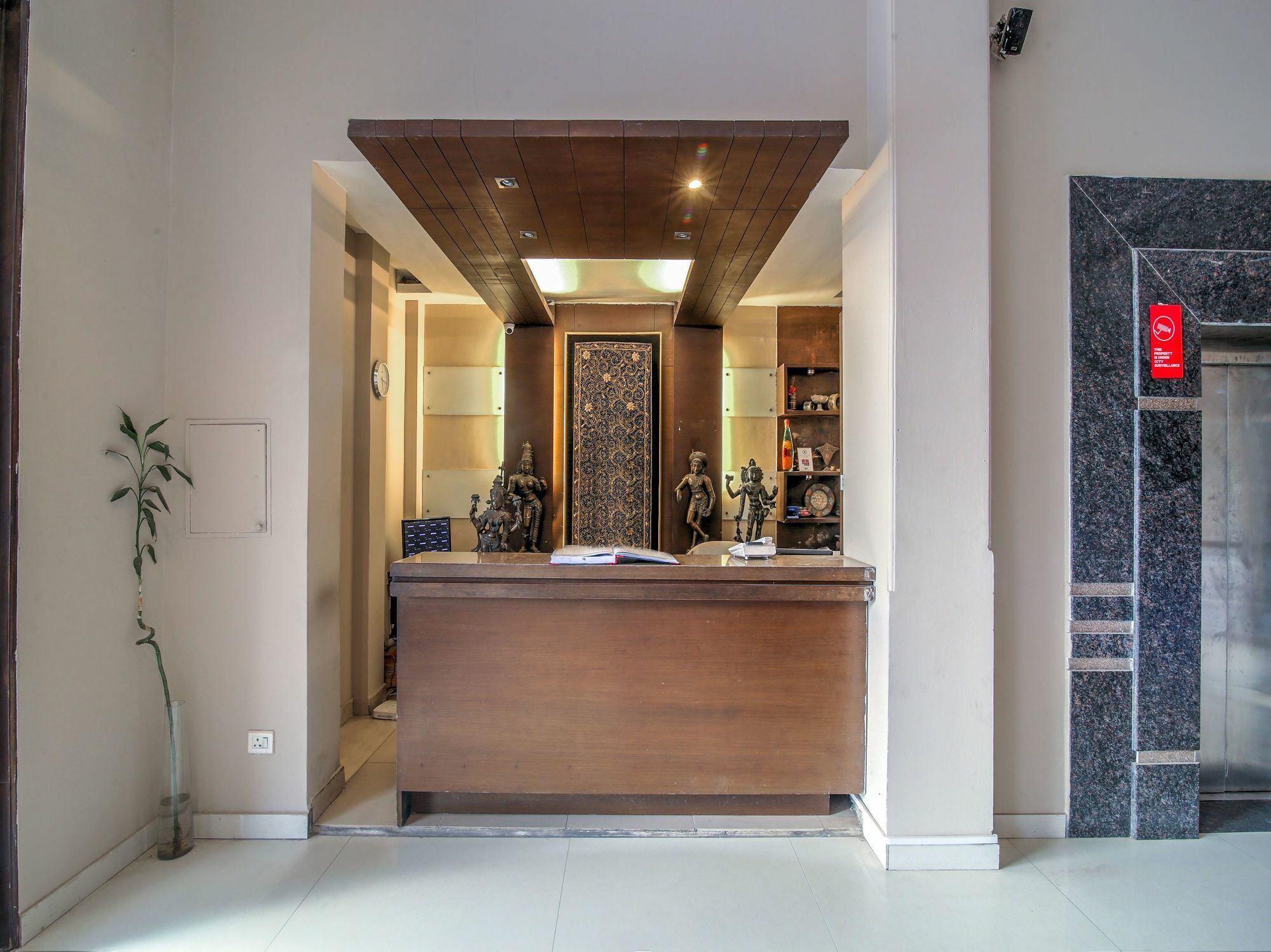 Oyo 14443 Flagship Chaupal 2* Gurgaon
