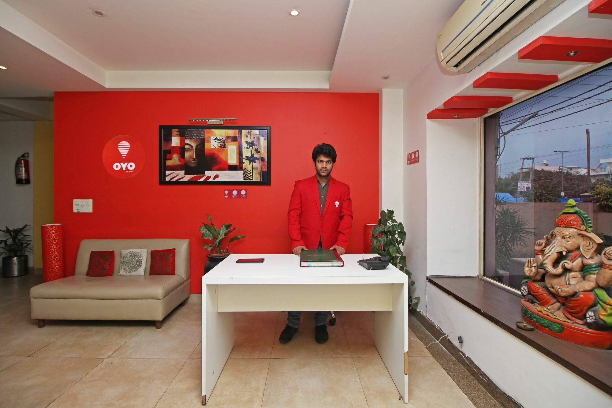Oyo 8526 Sd Royal Gurgaon