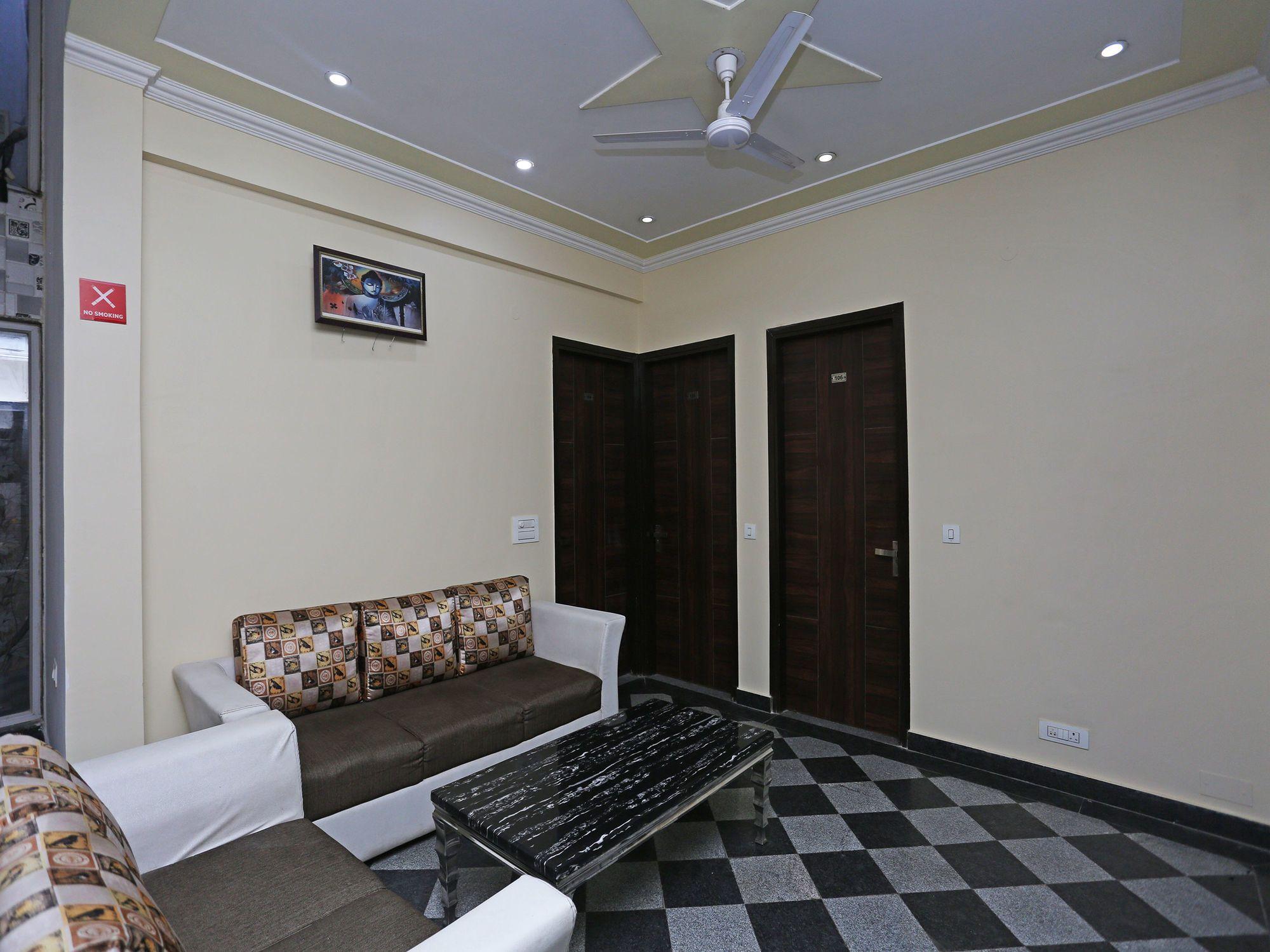 Hotel O Vaas One Thirty Two 3*