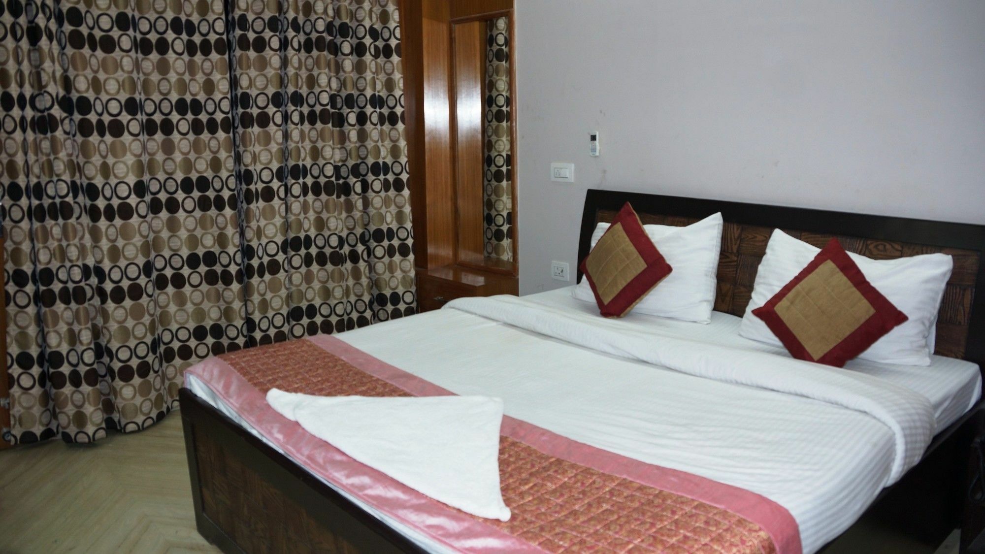 Maxfort Hospital Hotel 3*