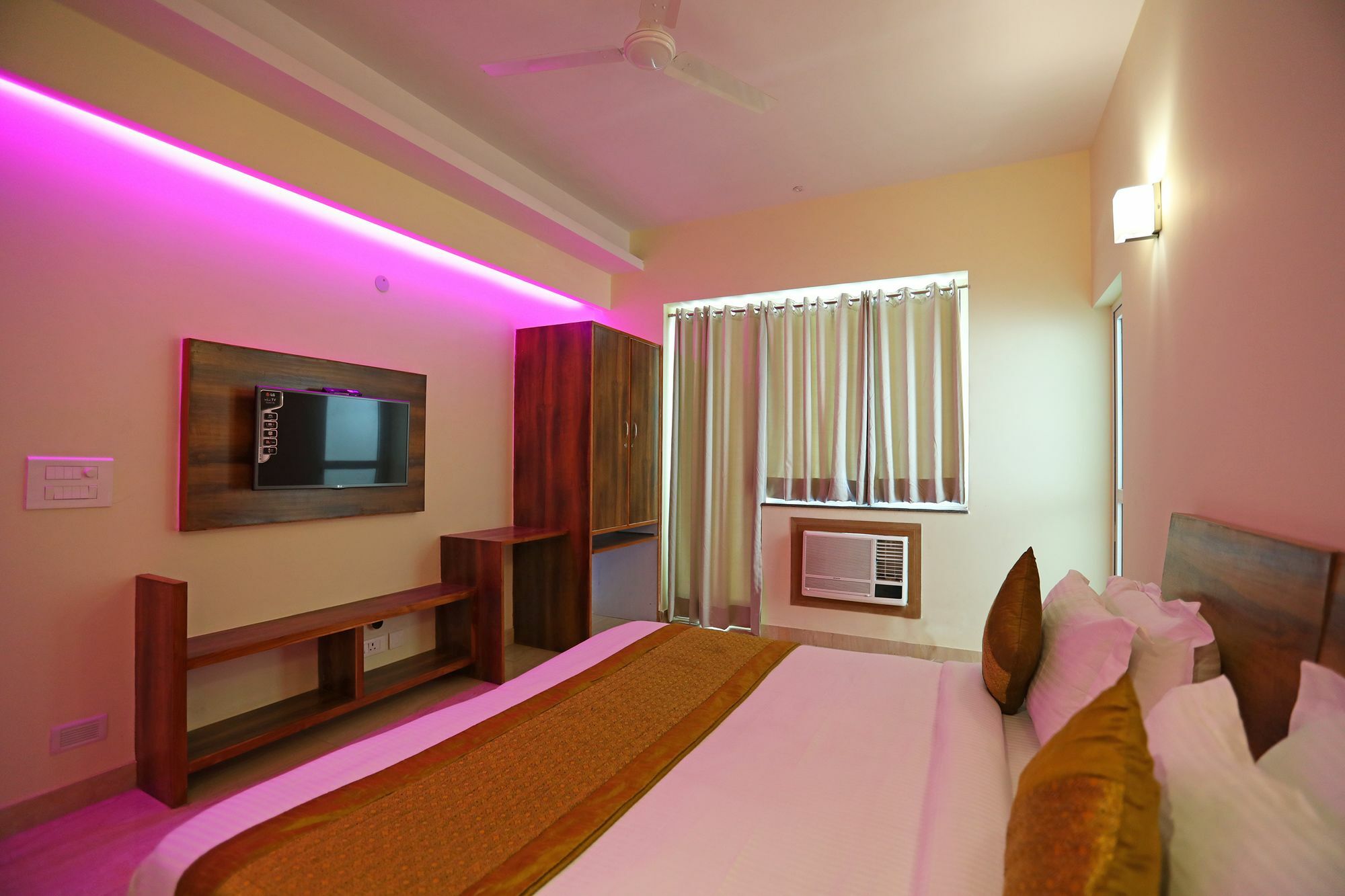 Oyo 10889 Residency