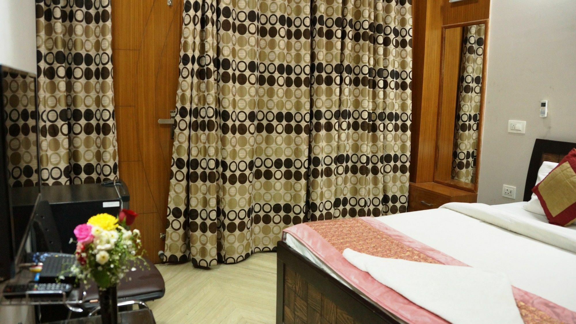 Maxfort Hospital Hotel