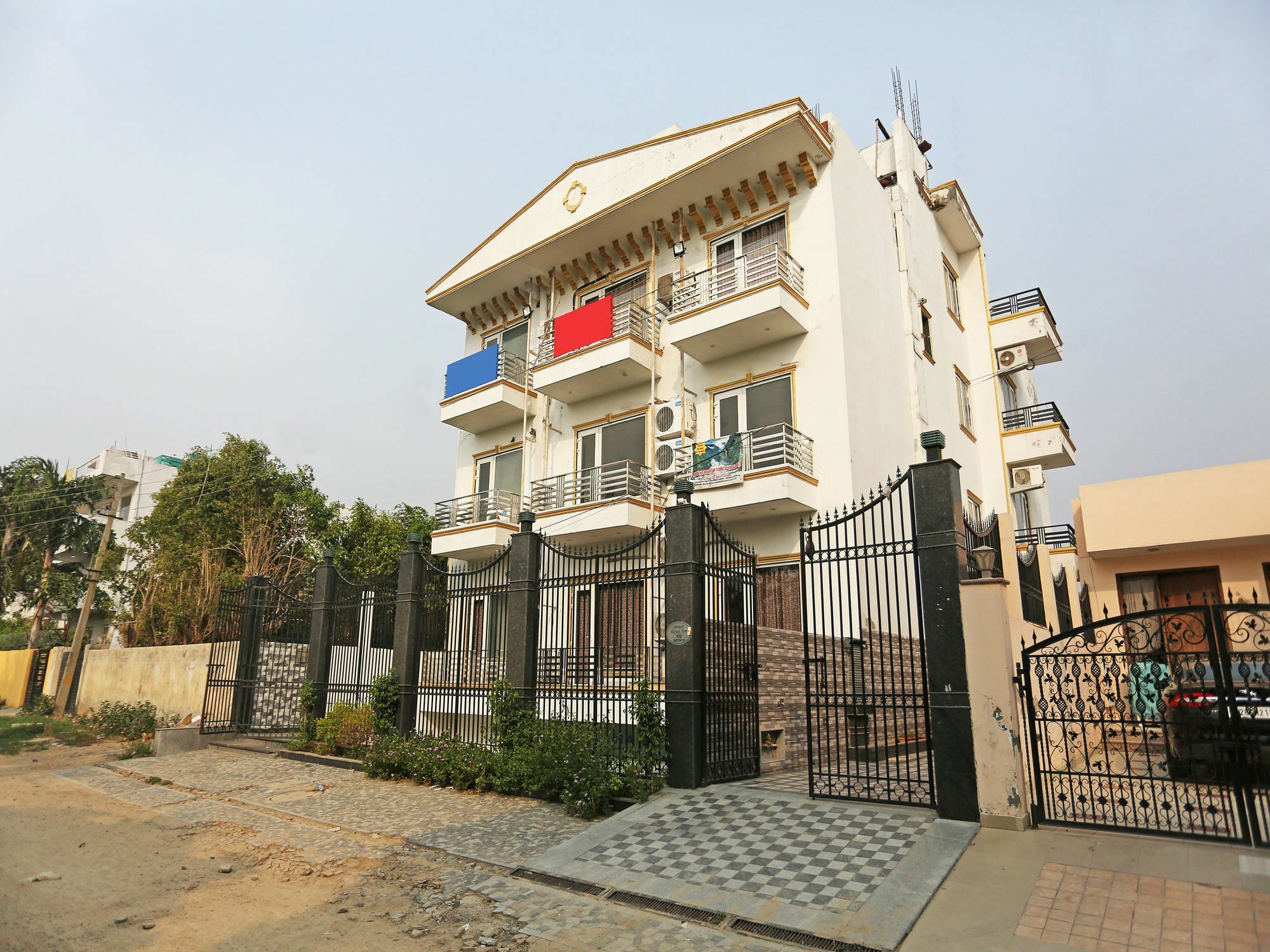 Hotel O Vaas One Thirty Two Gurgaon