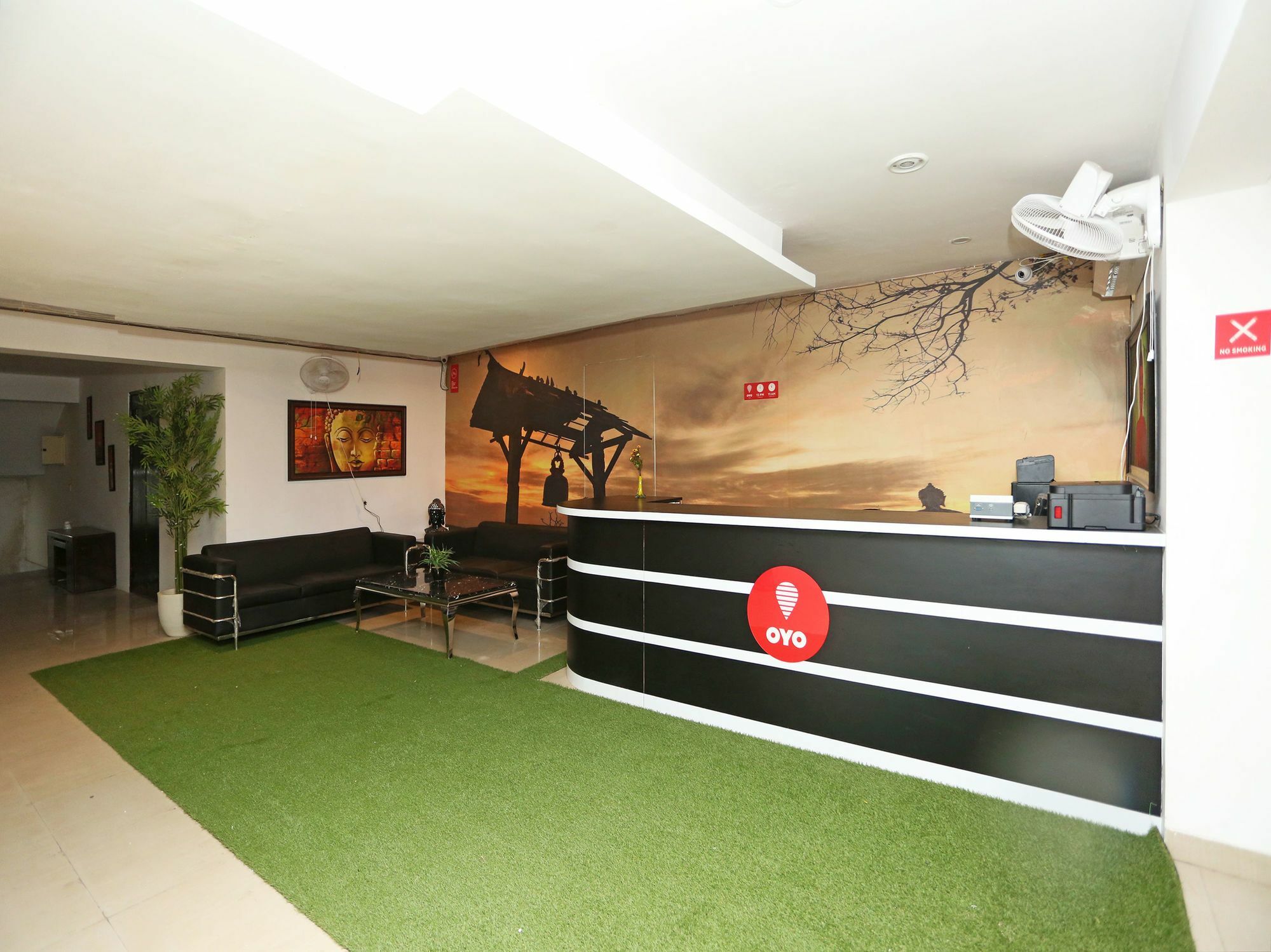 Oyo 9587 The Royal Crowne 3* Gurgaon