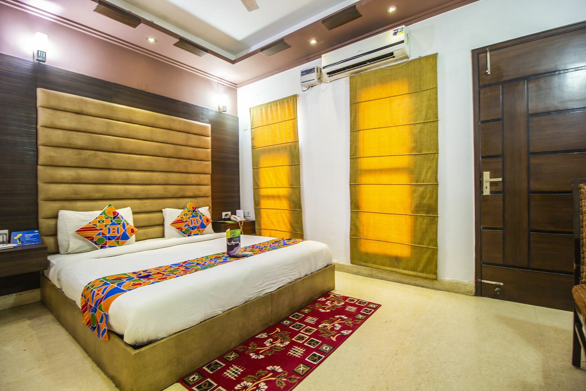 Fabhotel Moon Hospitality Dlf Phase 3 3*