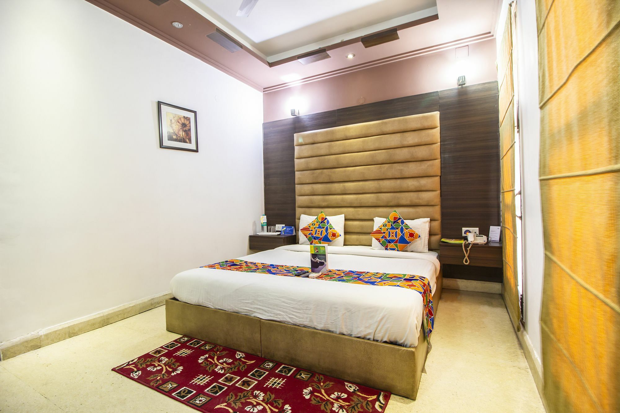 Fabhotel Moon Hospitality Dlf Phase 3 Hotel
