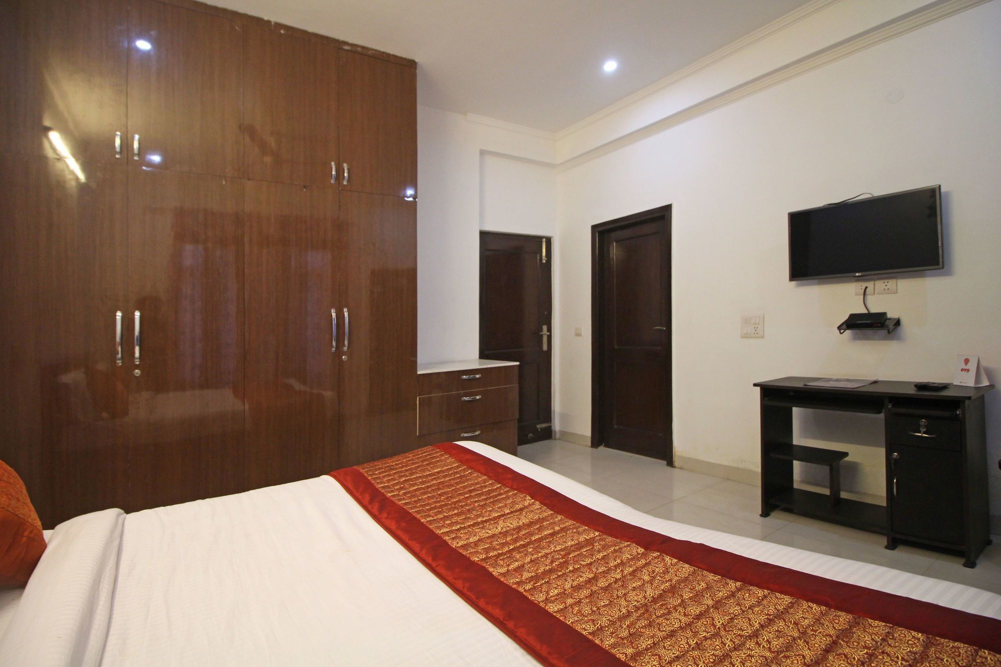 Hotel Oyo 7526 Near Artemis Hospital Gurgaon