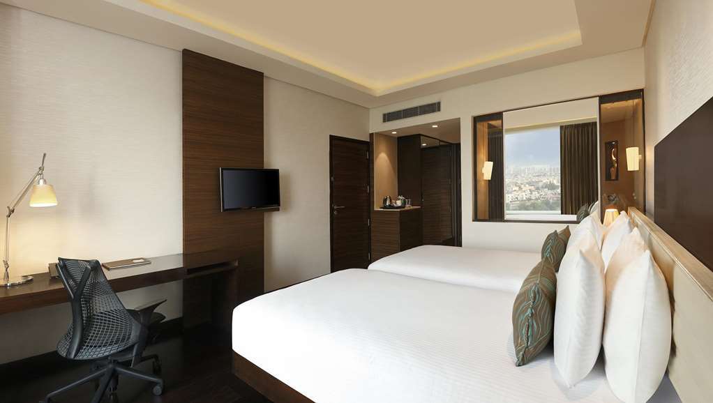 Hotel Doubletree By Hilton Gurugram Baani Square Gurgaon