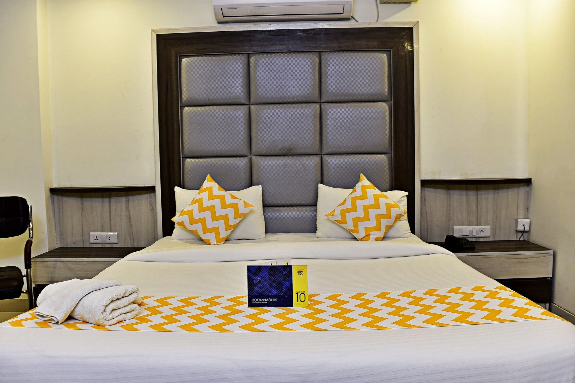 Hotel Fabhotel Wood