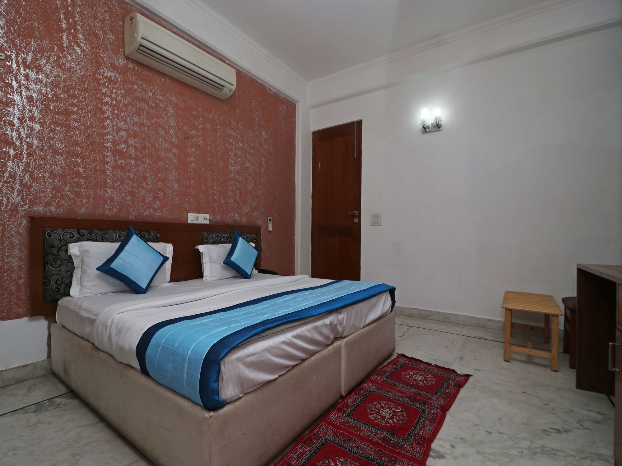 Oyo 11434 Ab Residency Hotel 3*