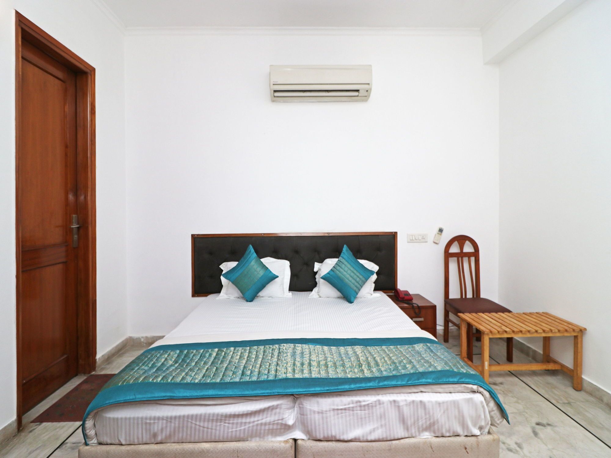 Oyo 11434 Ab Residency Hotel 3*