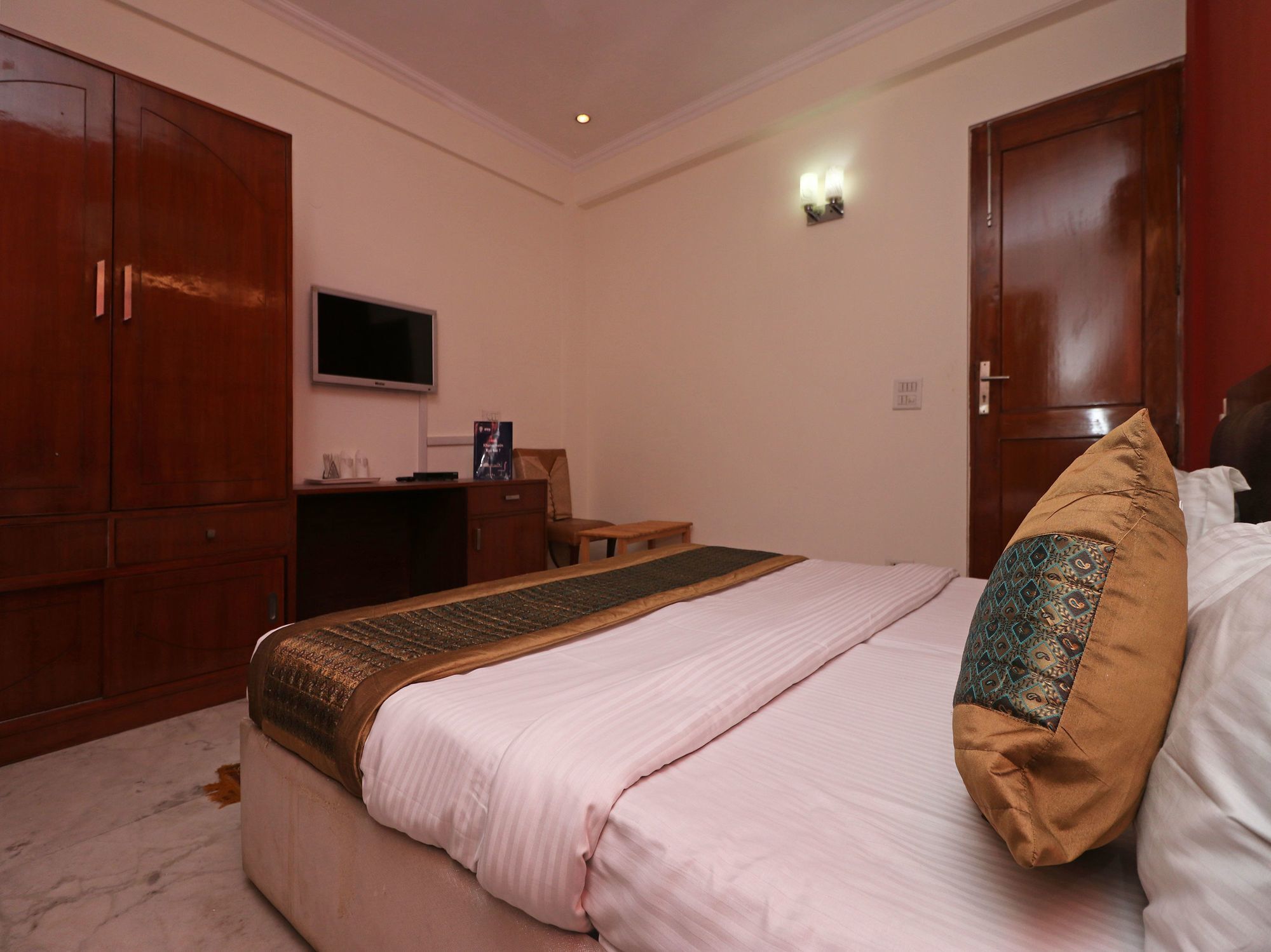Hotel Oyo 11434 Ab Residency