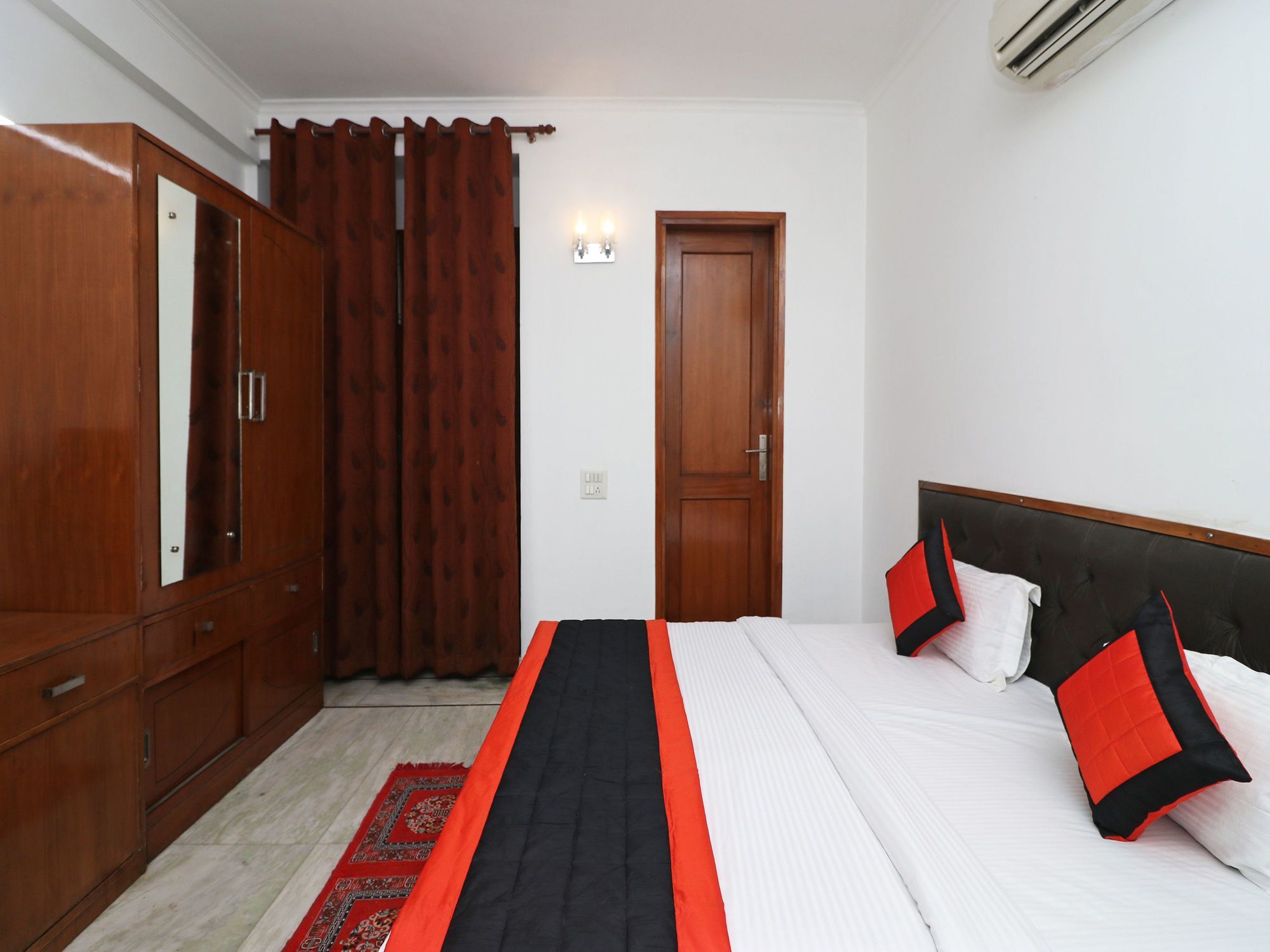 Hotel Oyo 11434 Ab Residency Gurgaon