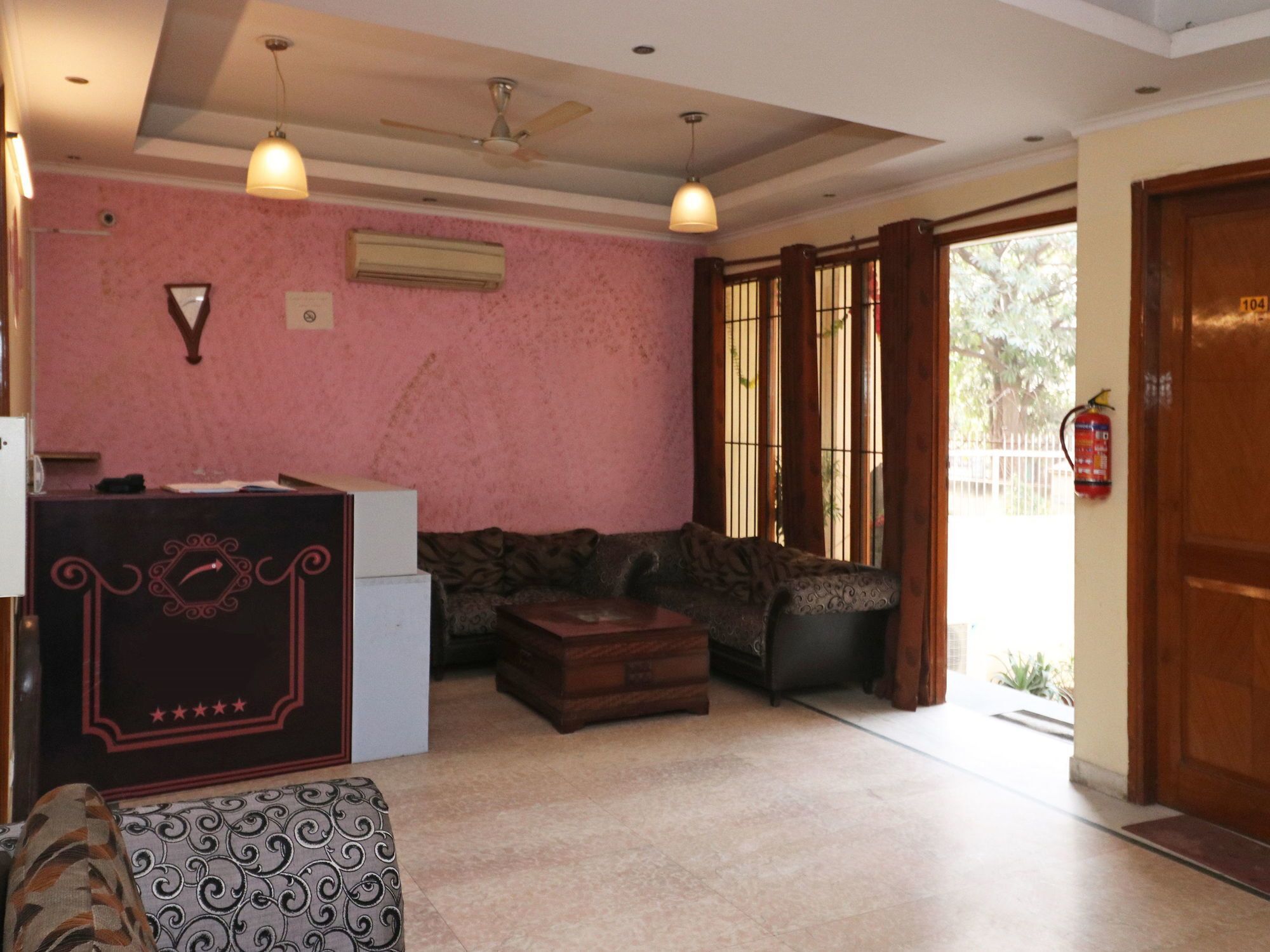 Oyo 11434 Ab Residency Hotel 3*