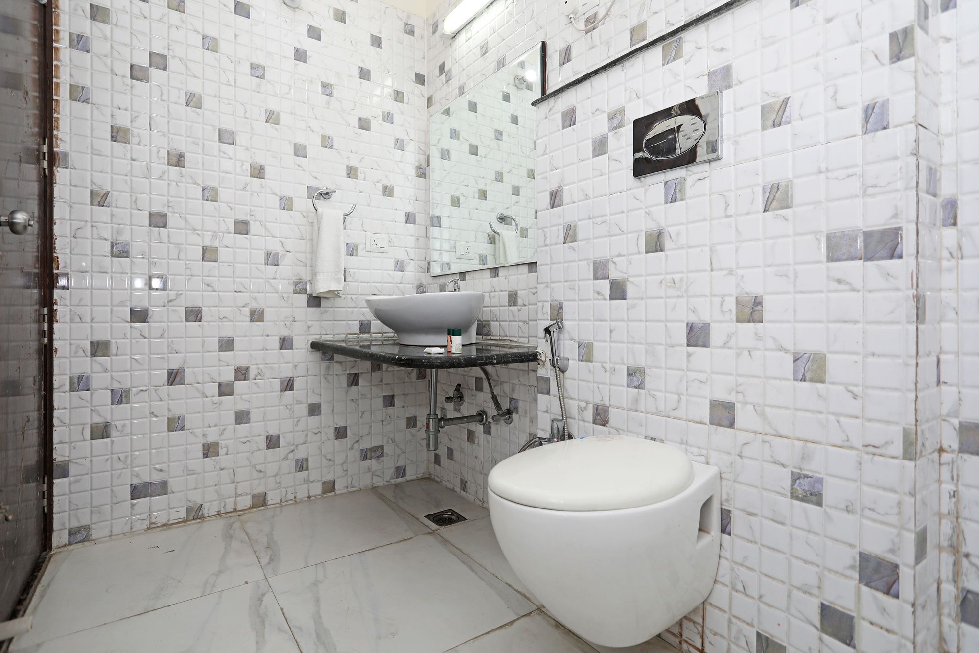 Oyo 10928 101 Hotel Gurgaon