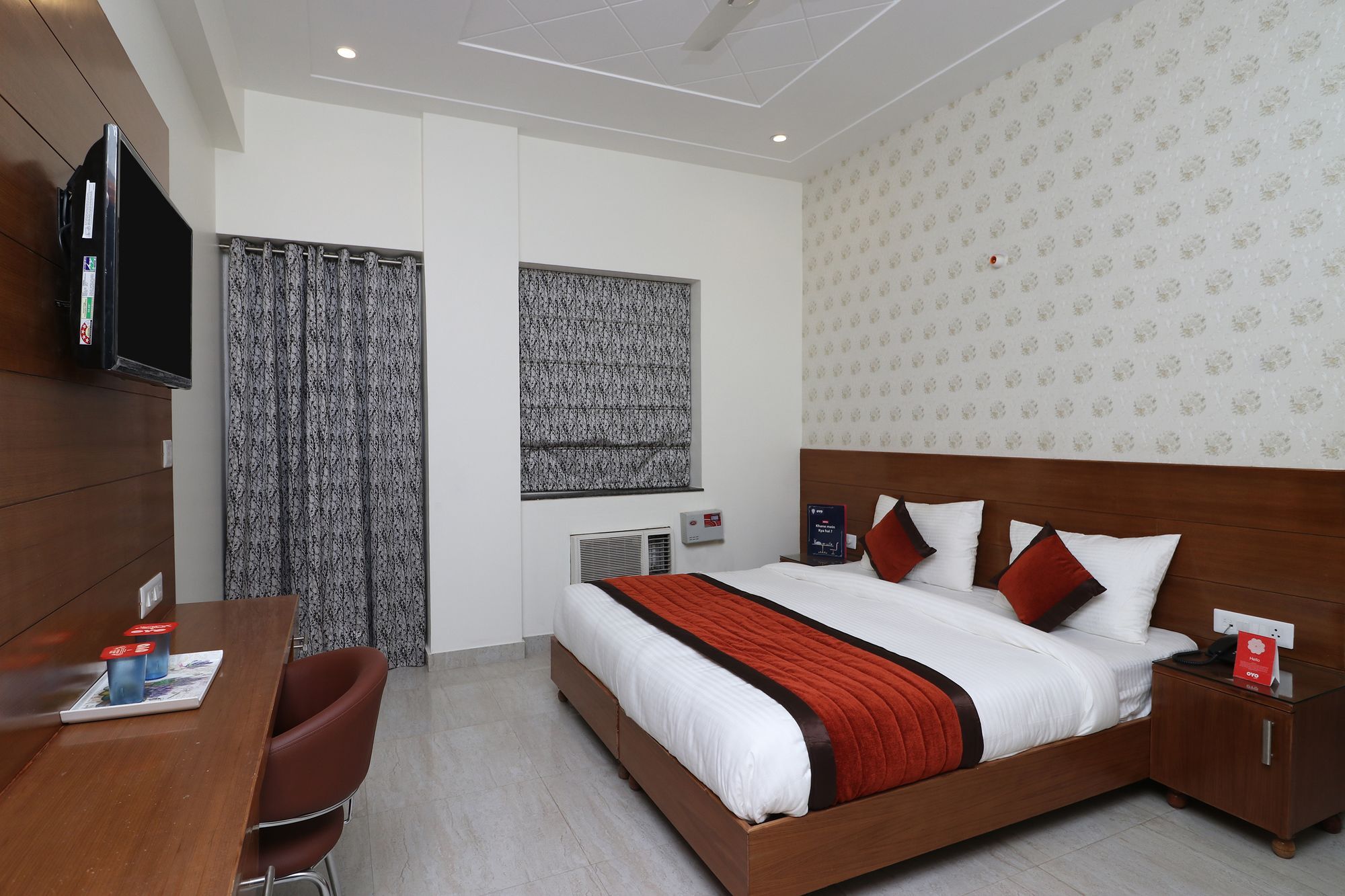 Oyo 10200 The Aroma Residency Gurgaon