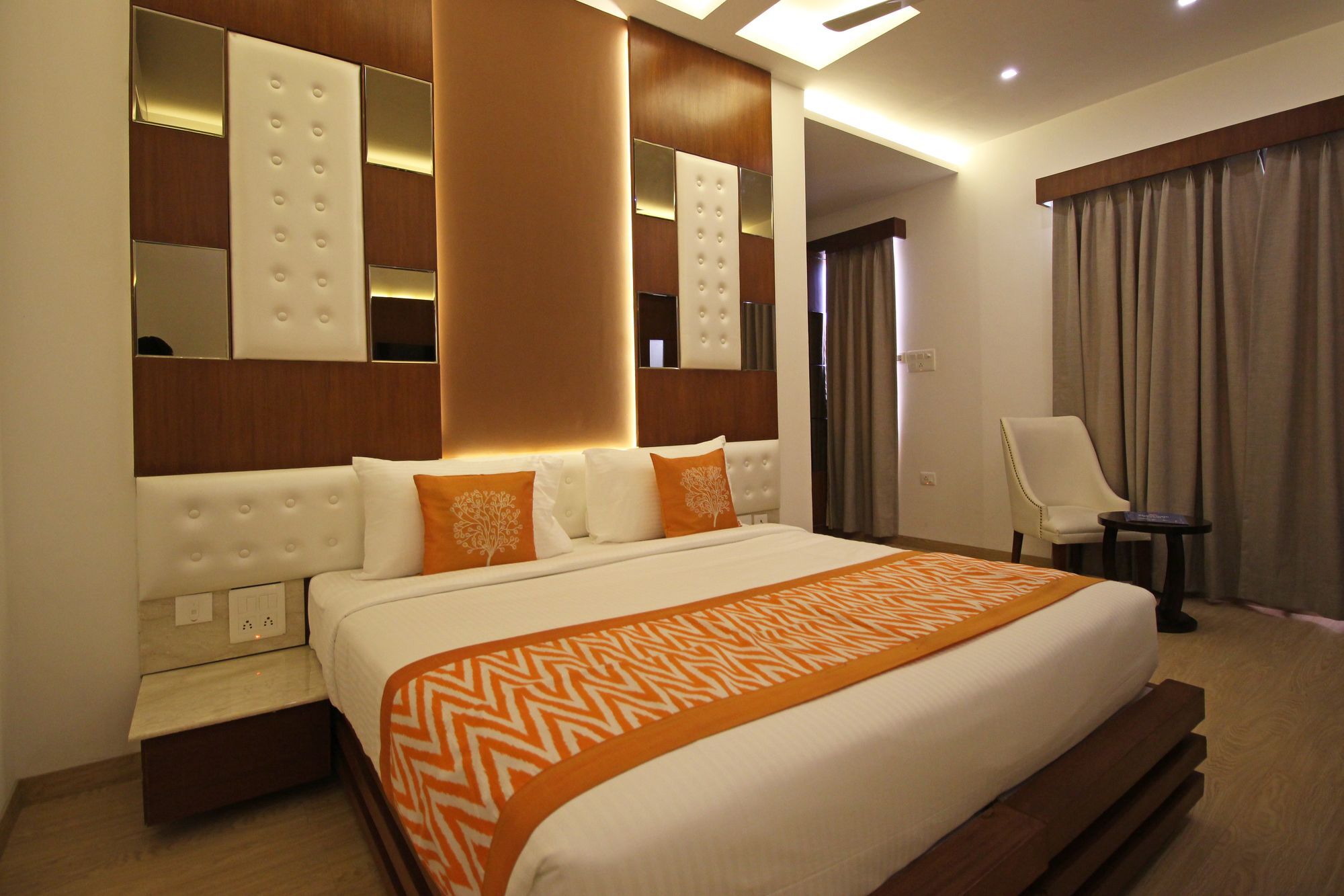 Oyo 6135 The Motif Gurgaon