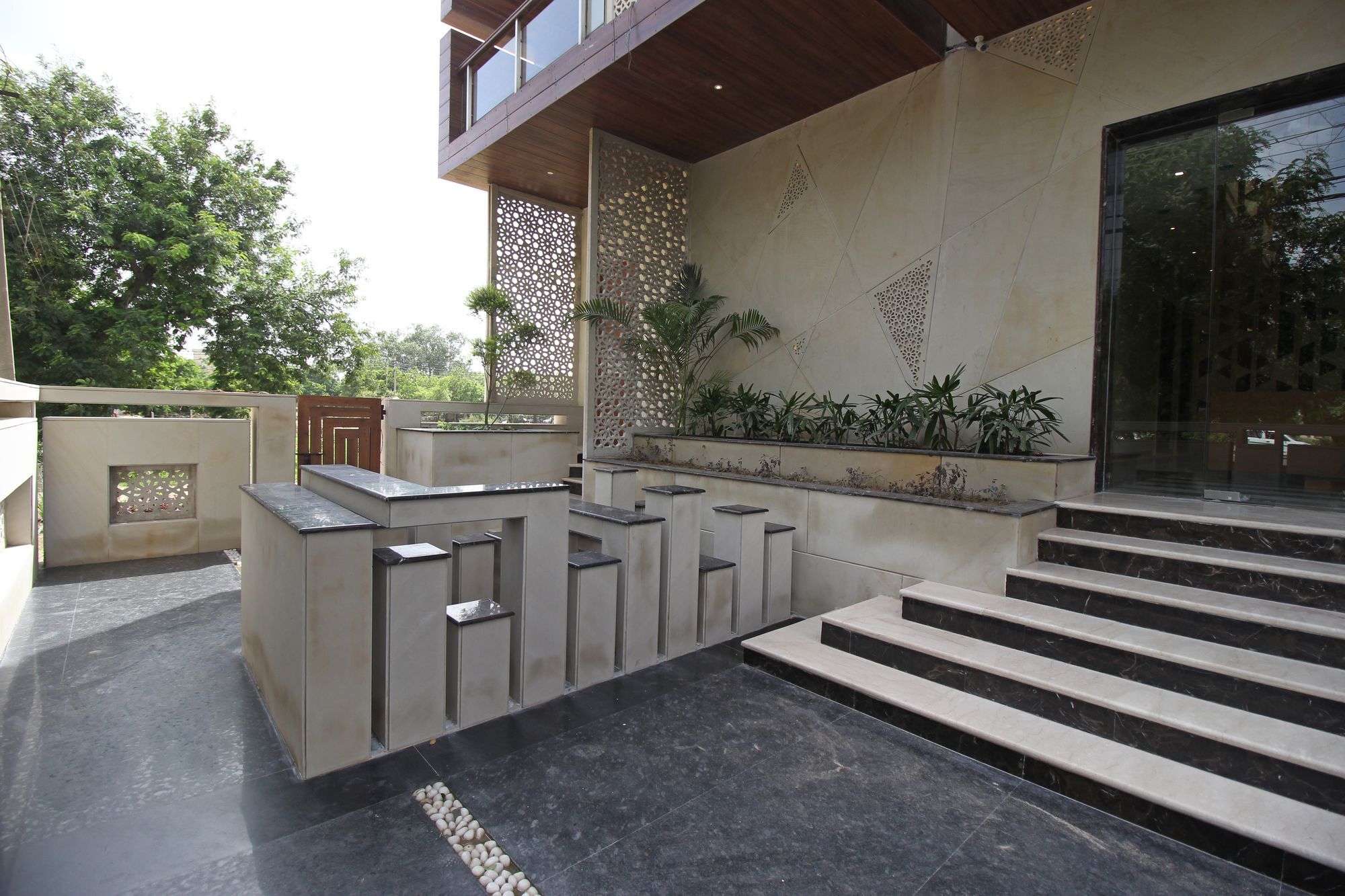 Hotel Oyo 6135 The Motif Gurgaon