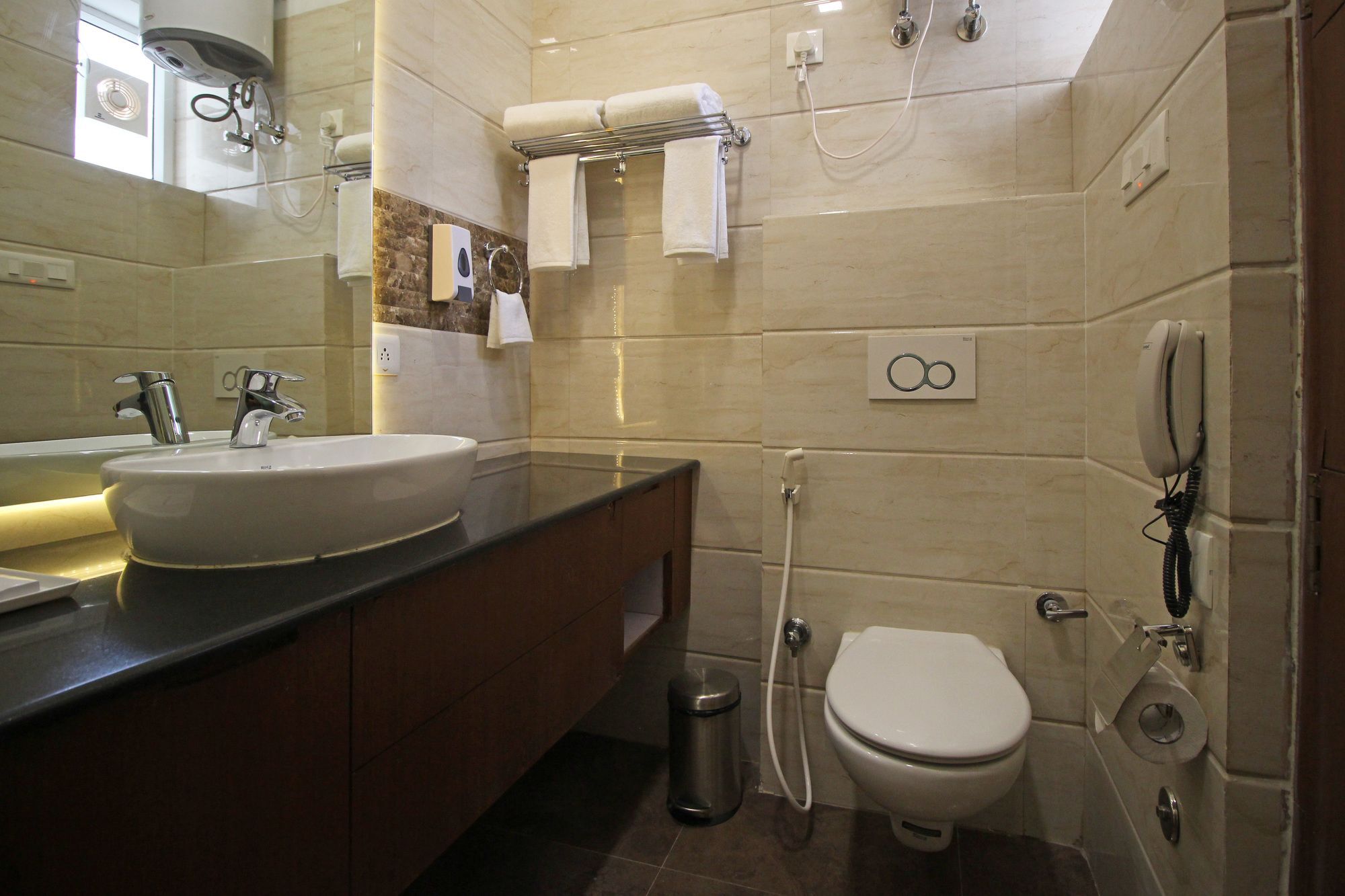 Oyo 6135 The Motif Hotel Gurgaon