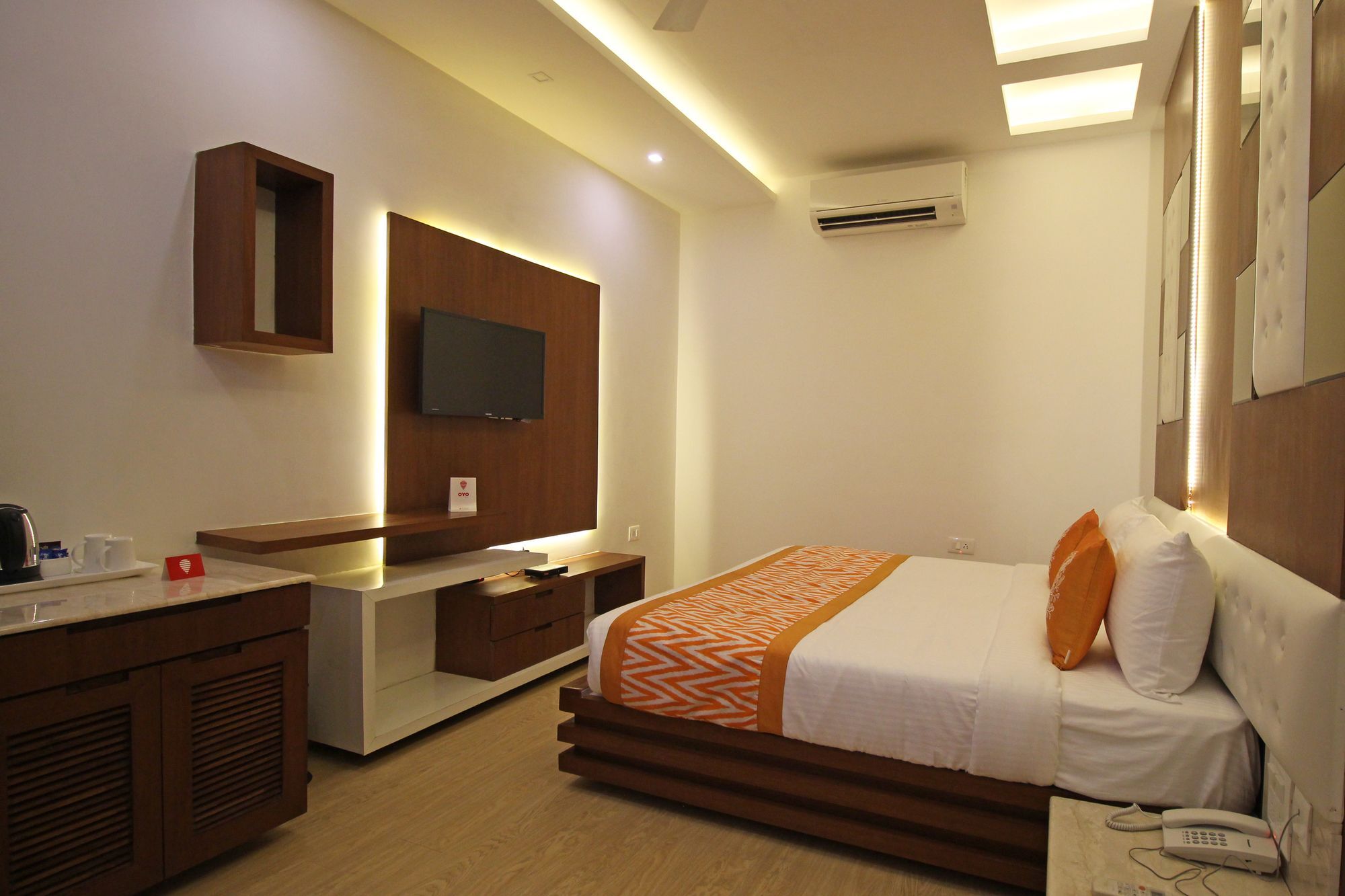 Oyo 6135 The Motif 3* Gurgaon
