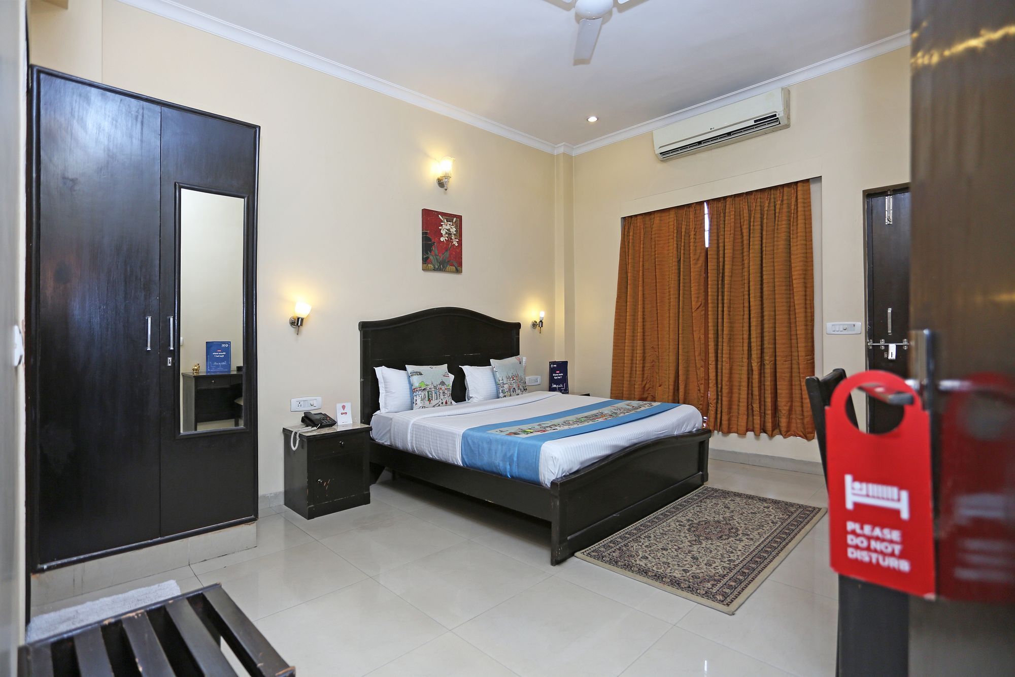 Oyo 9188 Near Dlf Phase 1 Hotel