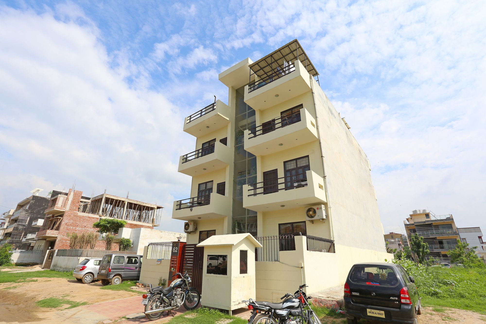 Oyo 9188 Near Dlf Phase 1 Hotel 2*