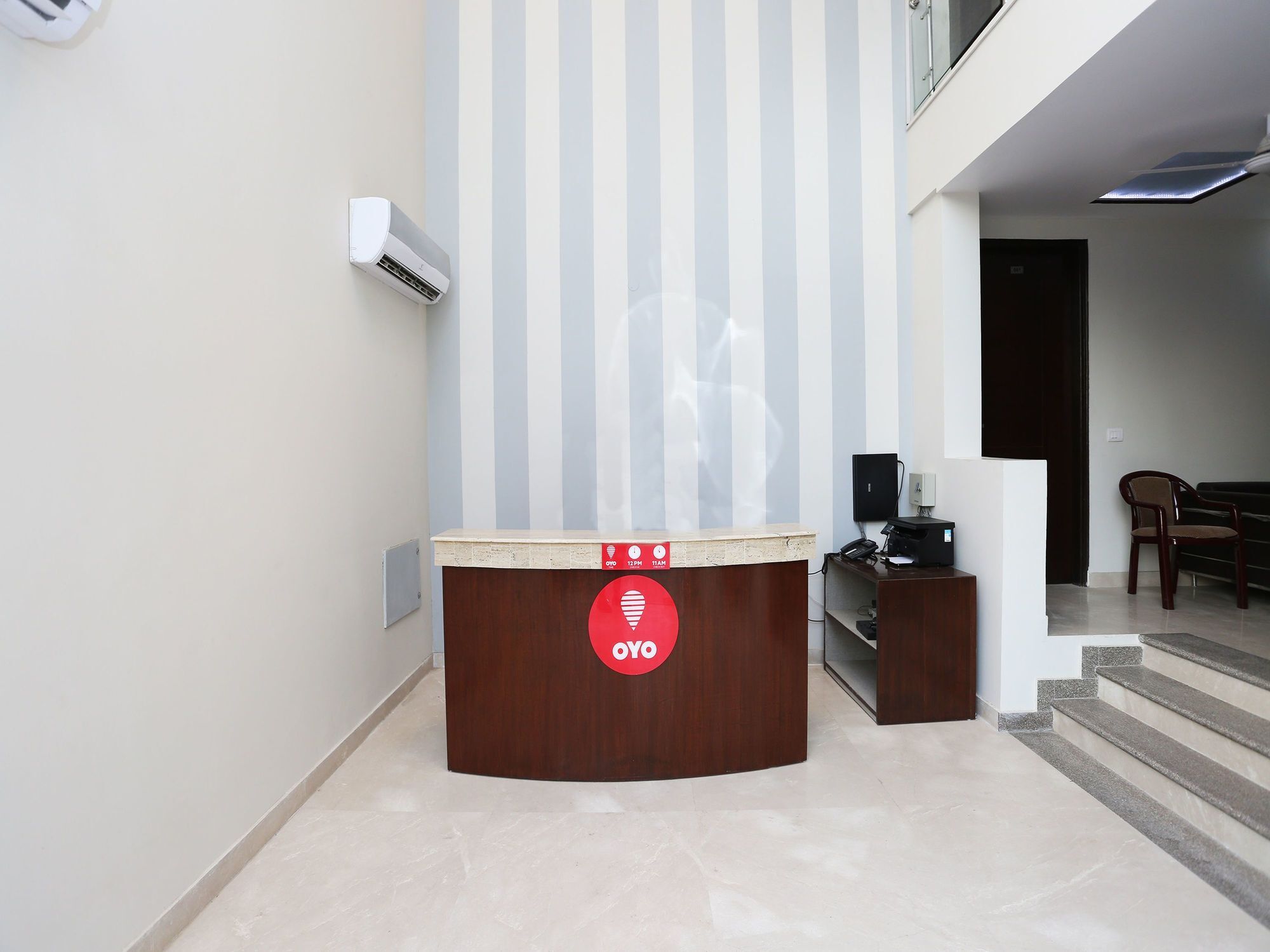 Hotel Oyo 14330 Wow Homes