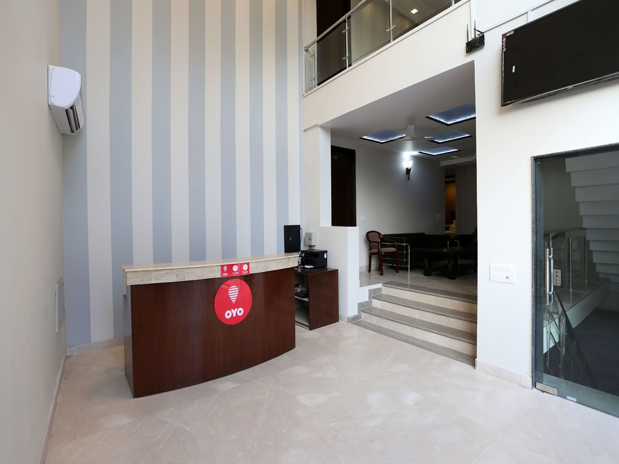 Oyo 14330 Wow Homes Hotel