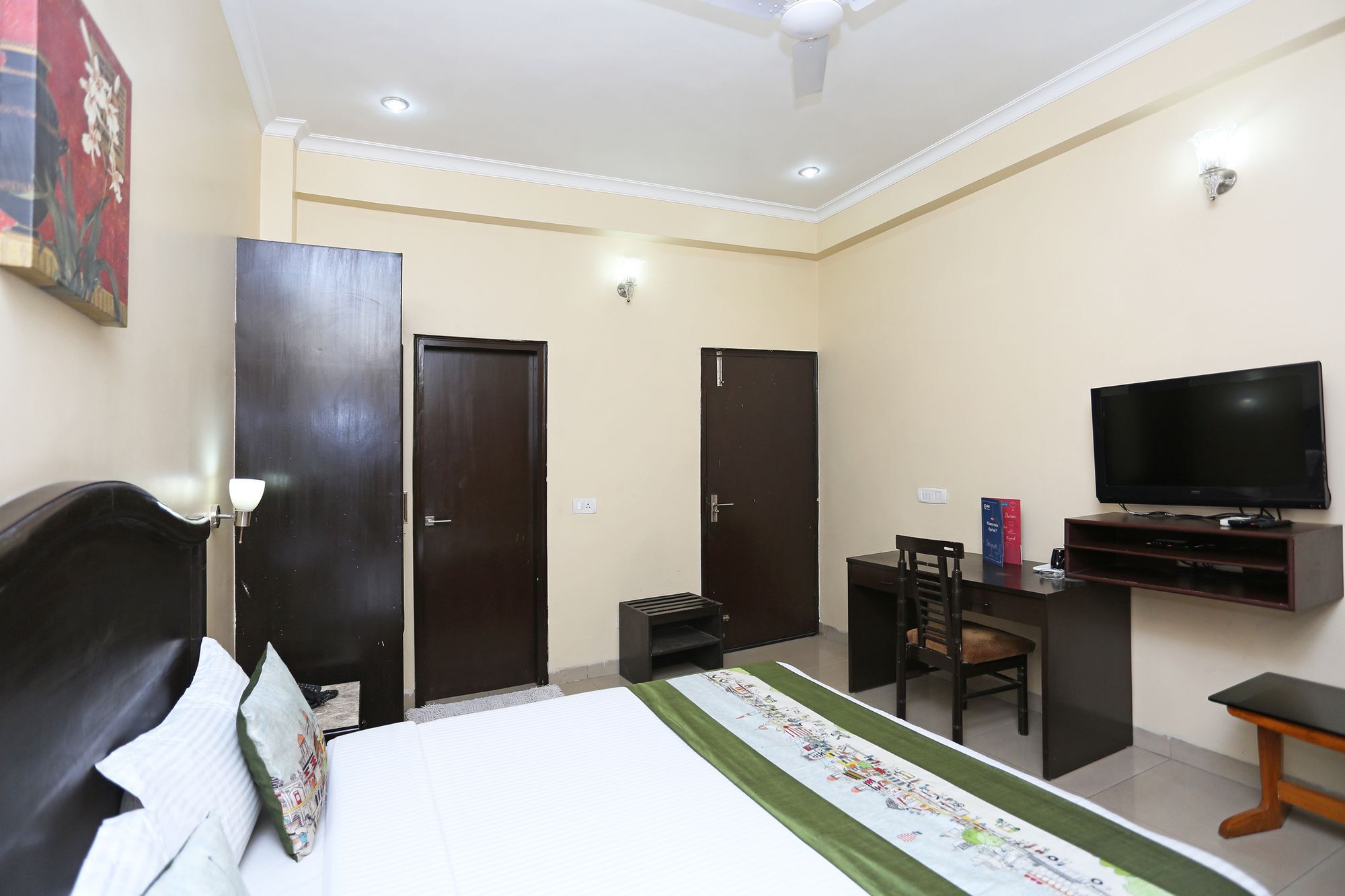 Oyo 9188 Near Dlf Phase 1 2*