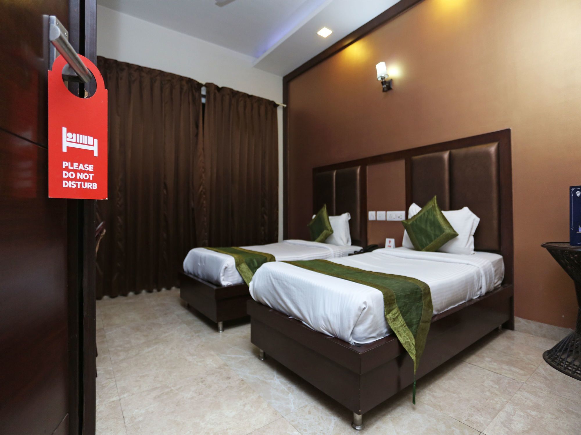 Oyo 14330 Wow Homes 3*