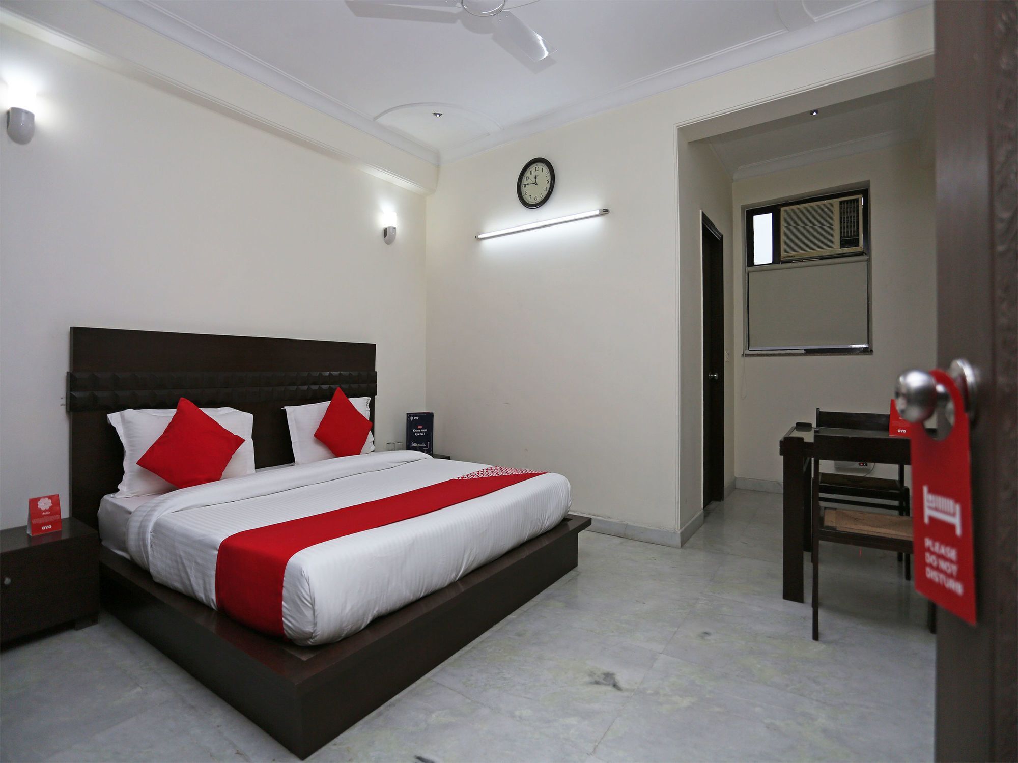 Oyo 15822 Ryan Residency 3*