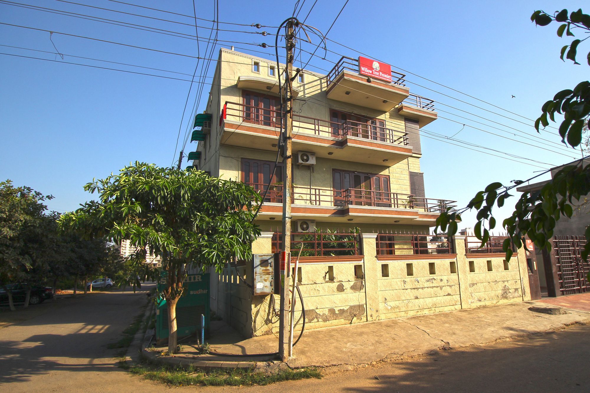 Hotel Oyo 4814 Vatika Residency 3*