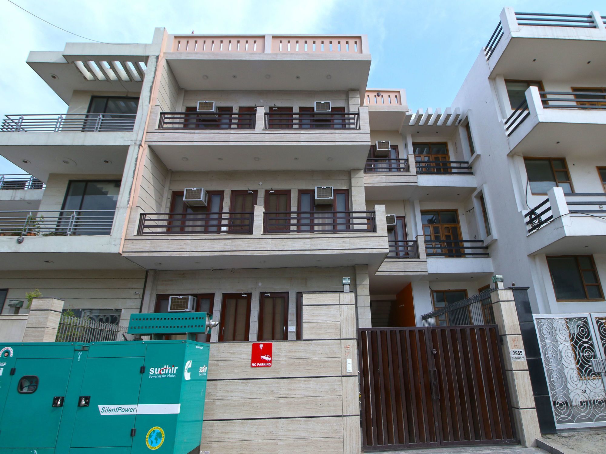 Hotel Oyo 4814 Vatika Residency 3*
