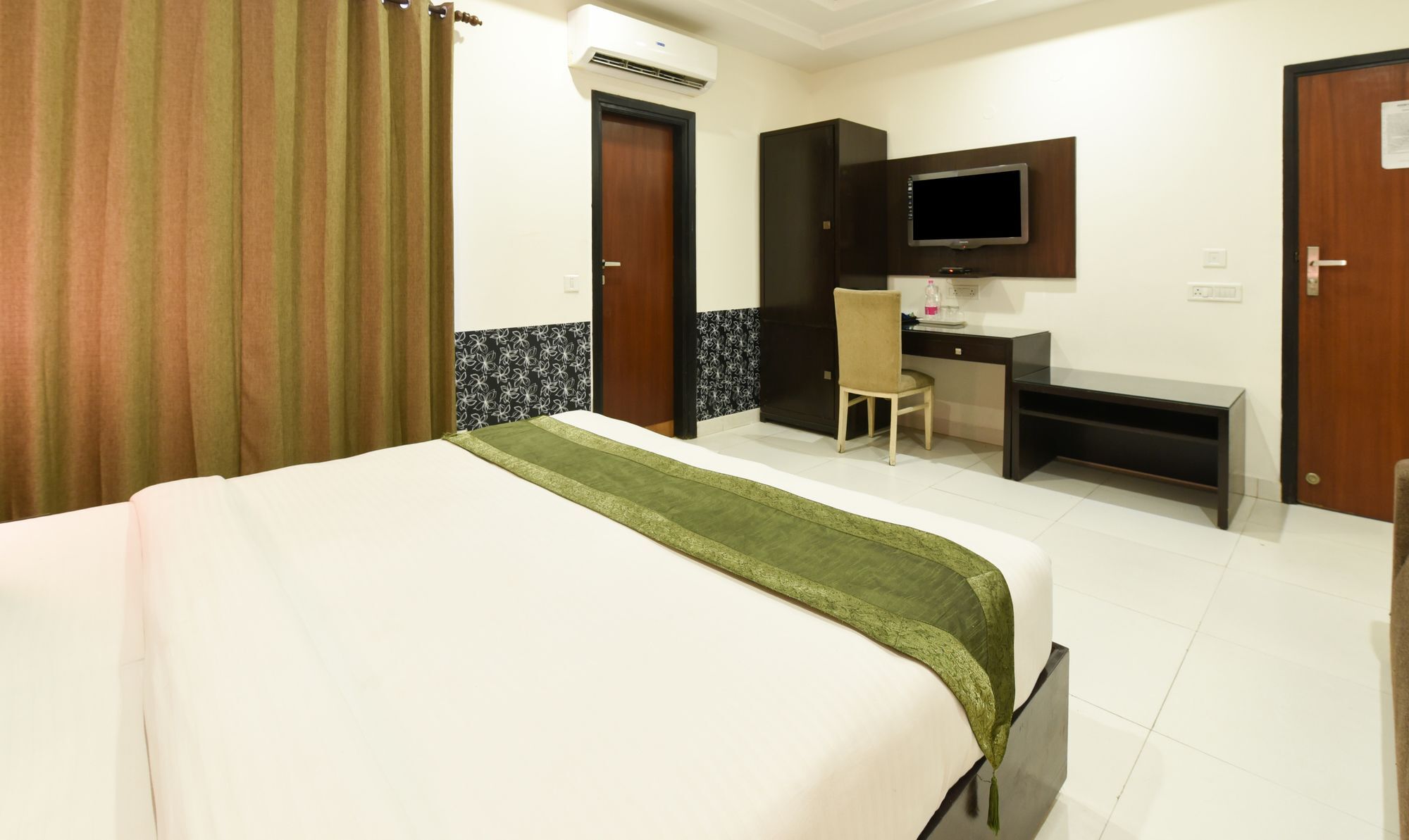 Hotel Treebo Aksh Palace